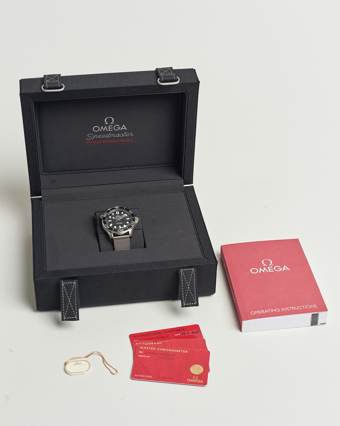 Mies | Pre-Owned & Vintage Watches | Omega Pre-Owned | Seamaster 300M SMP 