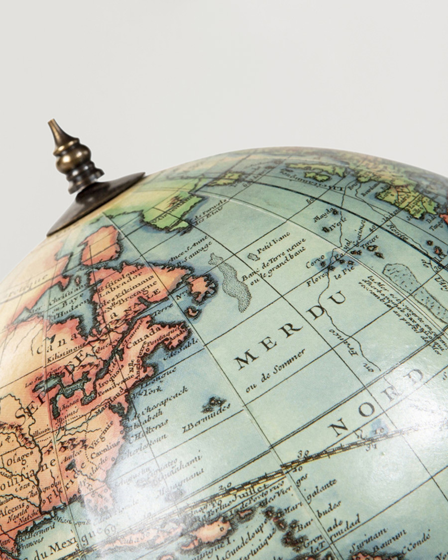 Mies | Kotiin | Authentic Models | Vaugondy Globe