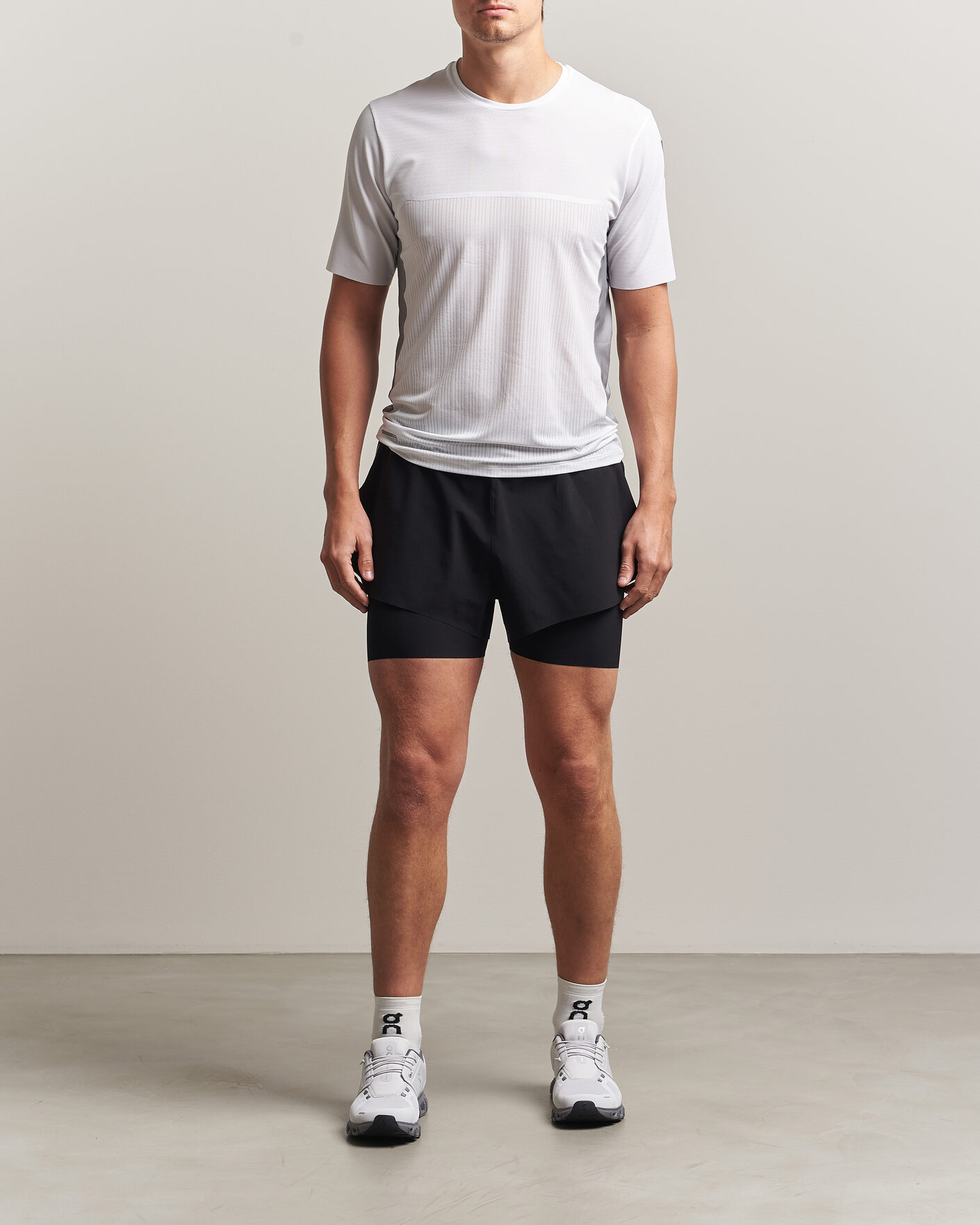 Mies | T-paidat | SOAR Running | Hot Weather Tee White/Silver