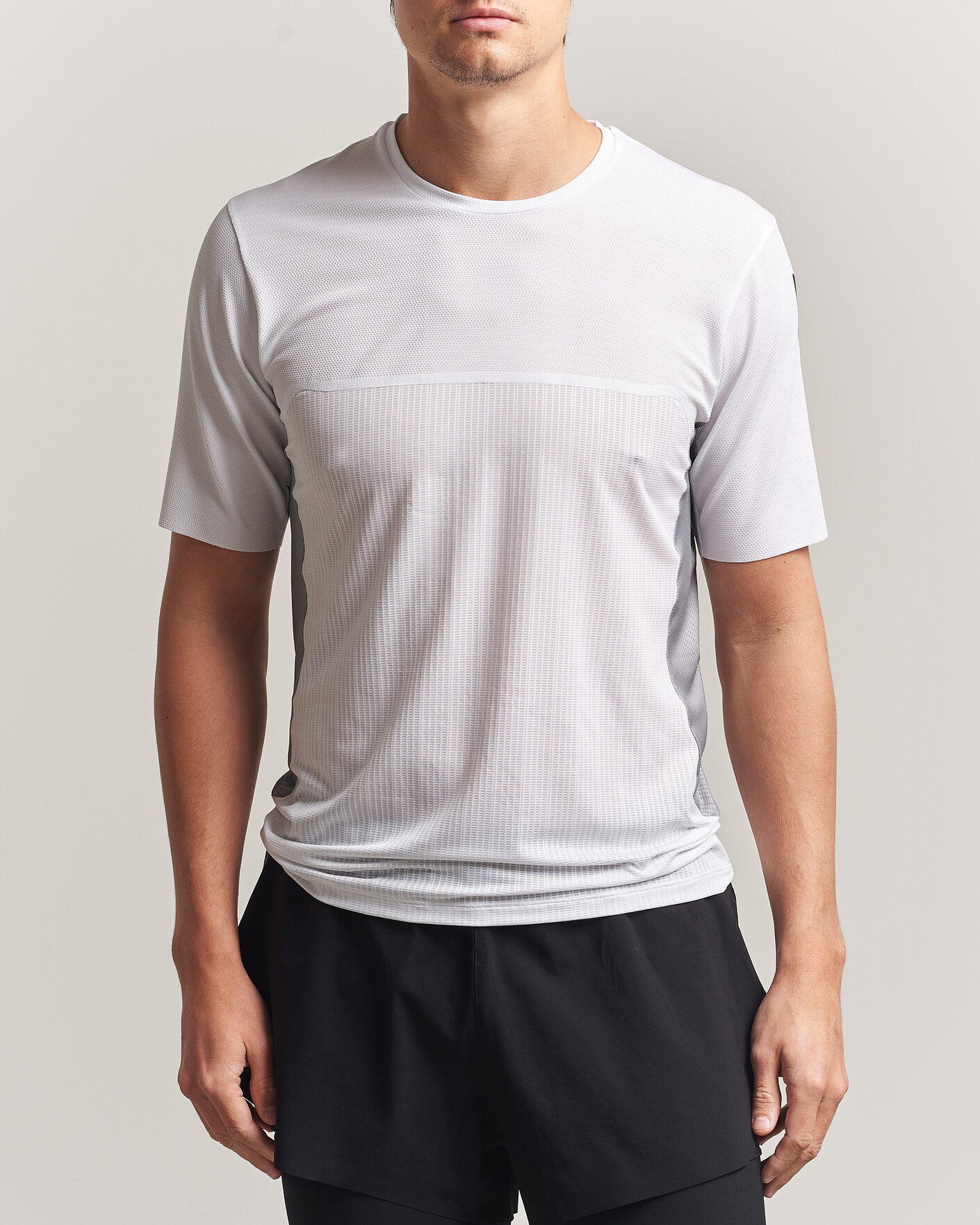 Mies | T-paidat | SOAR Running | Hot Weather Tee White/Silver