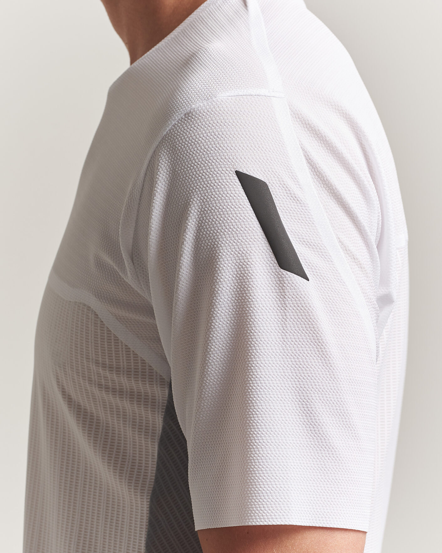 Mies | T-paidat | SOAR Running | Hot Weather Tee White/Silver