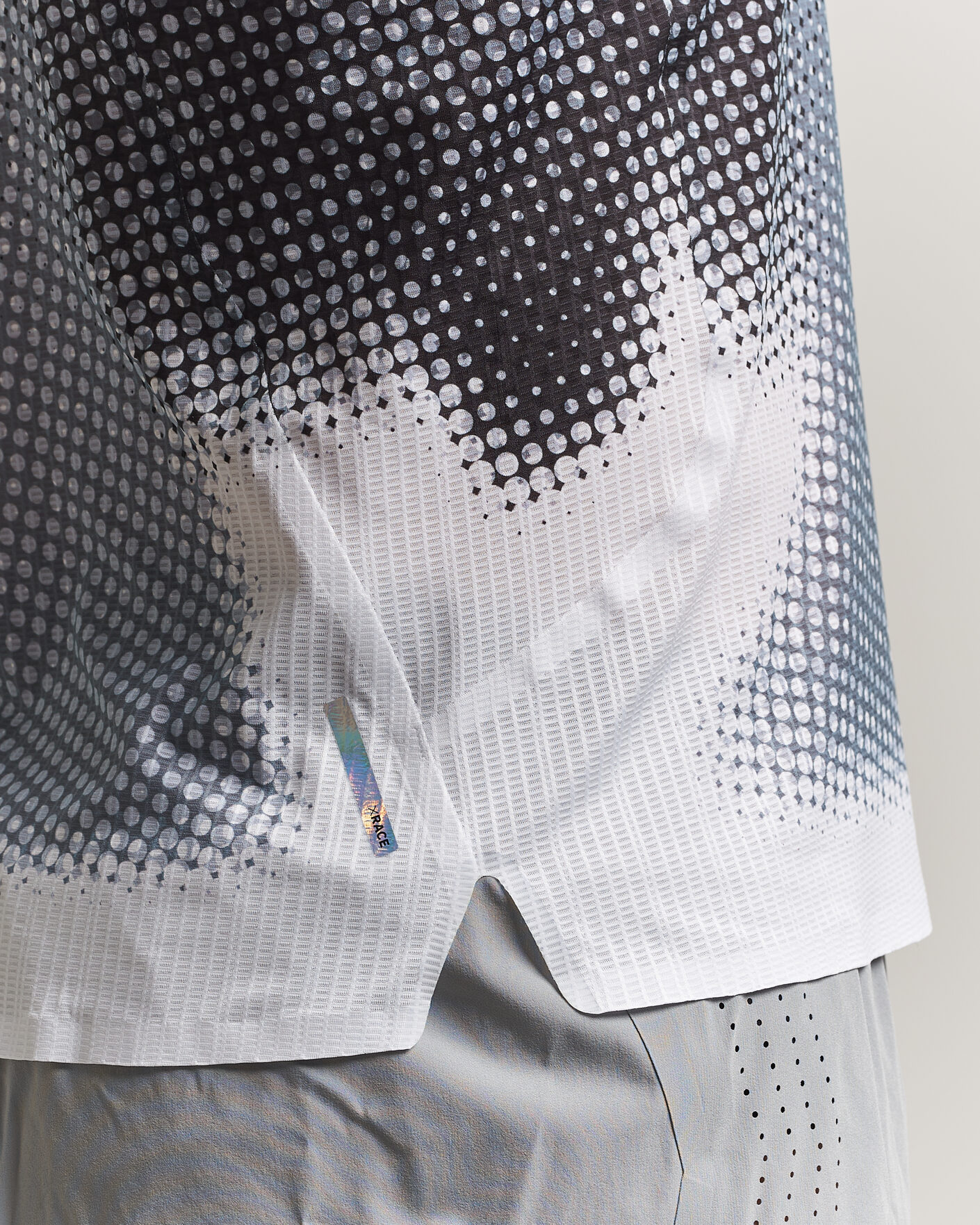 Mies | T-paidat | SOAR Running | Race Vest Black/White