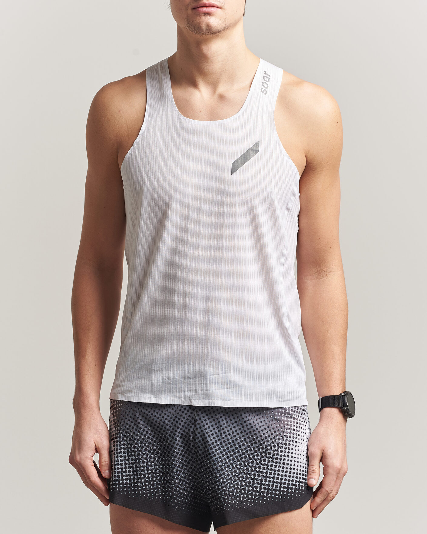 Mies | T-paidat | SOAR Running | Race Vest White