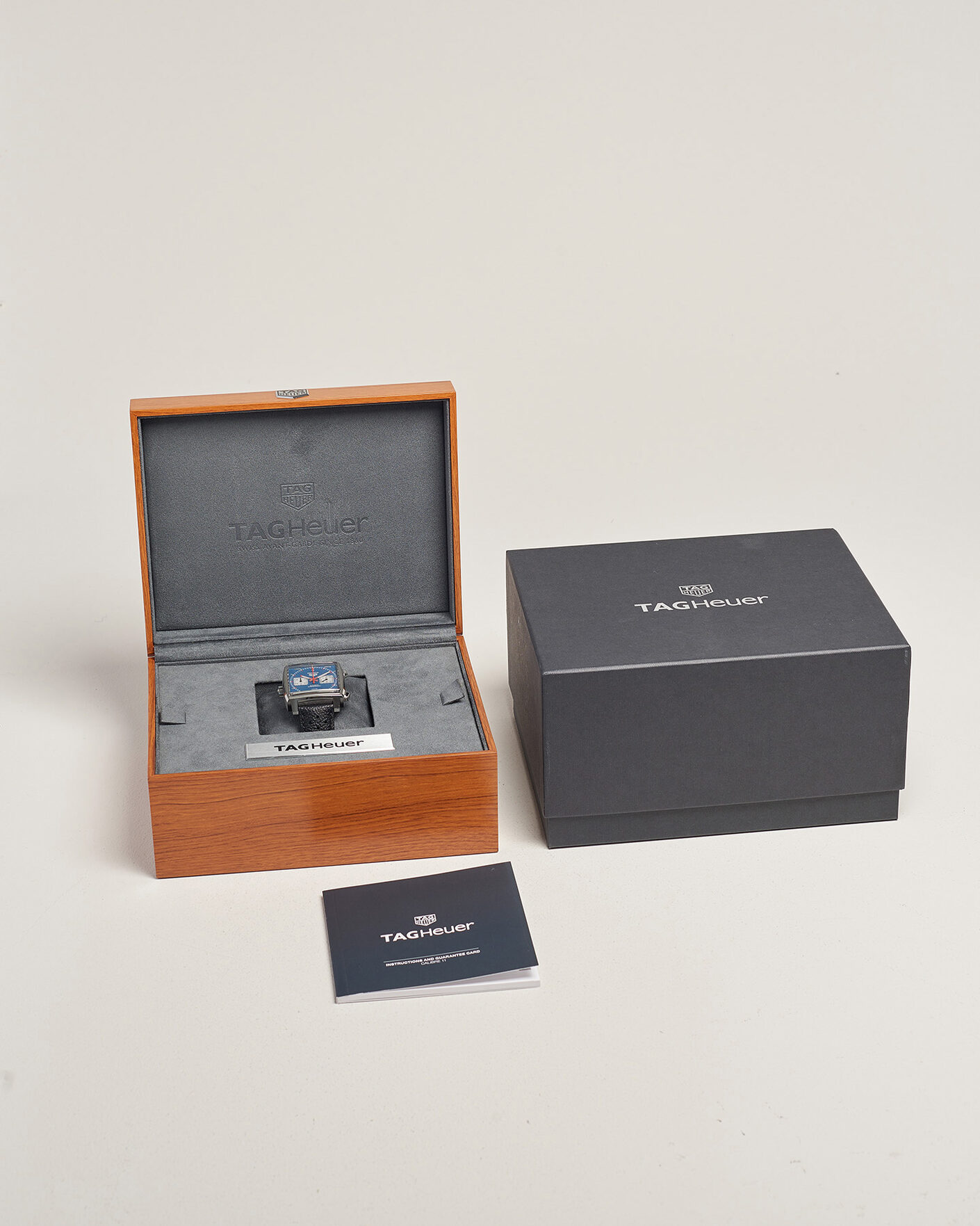 Mies | Pre-Owned & Vintage Watches | Tag Heuer Pre-Owned | Monaco Steve McQueen Edition 