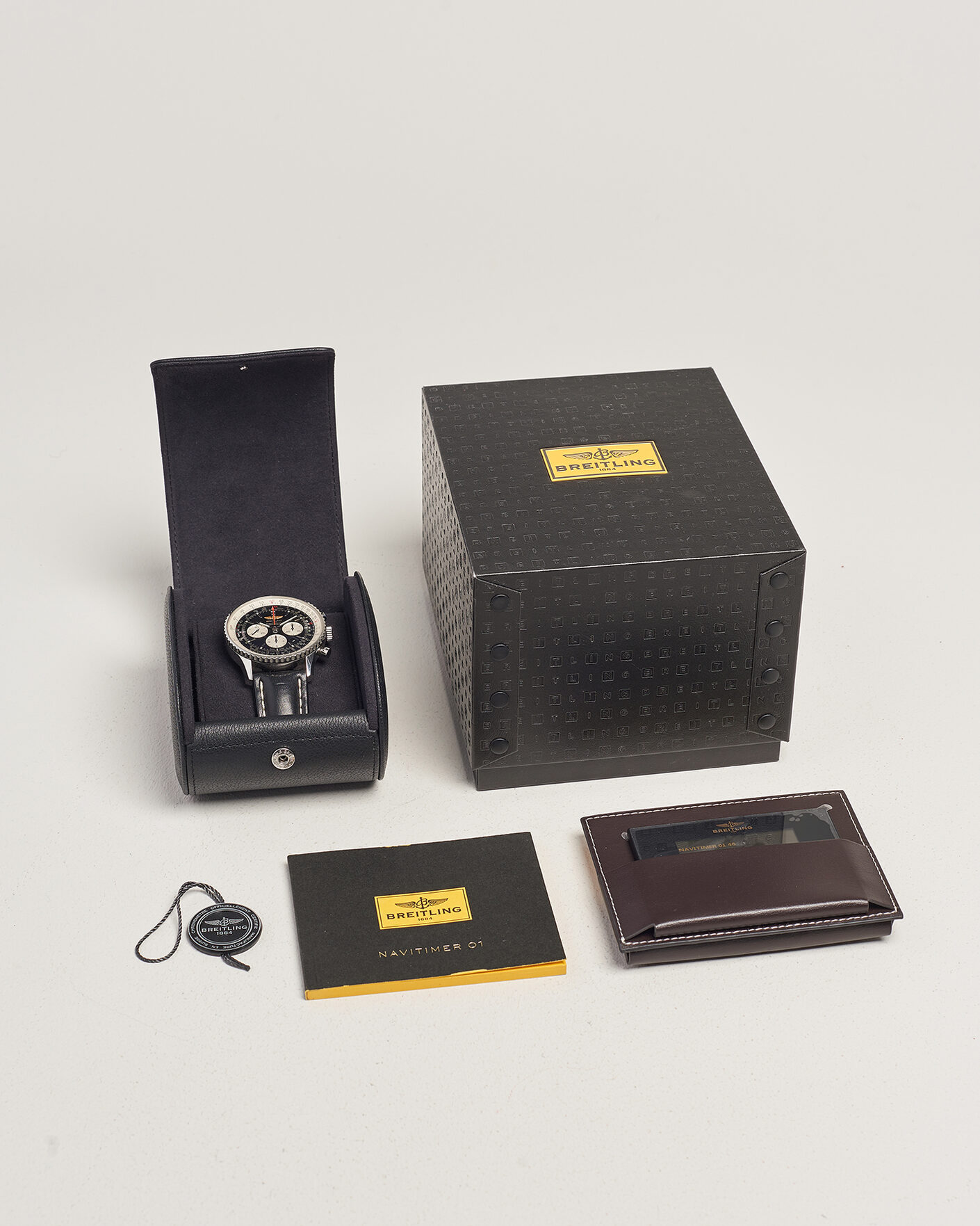 Mies | Breitling Pre-Owned Navitimer 01 | Breitling Pre-Owned | Navitimer 01