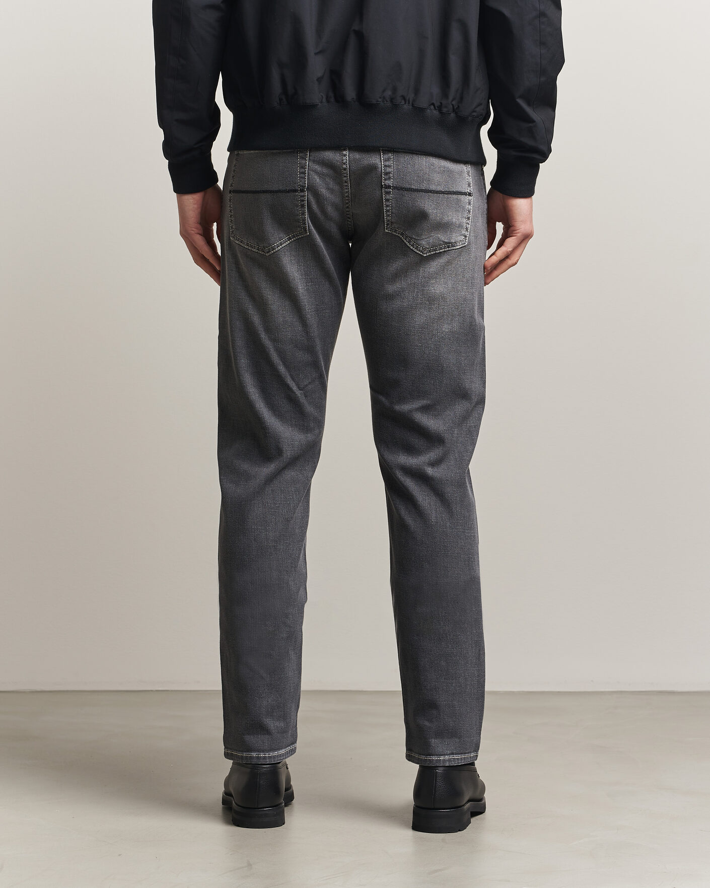 Mies | Farkut | Tramarossa | Michelangelo Contrast Seam Stretch Jeans Dark Grey