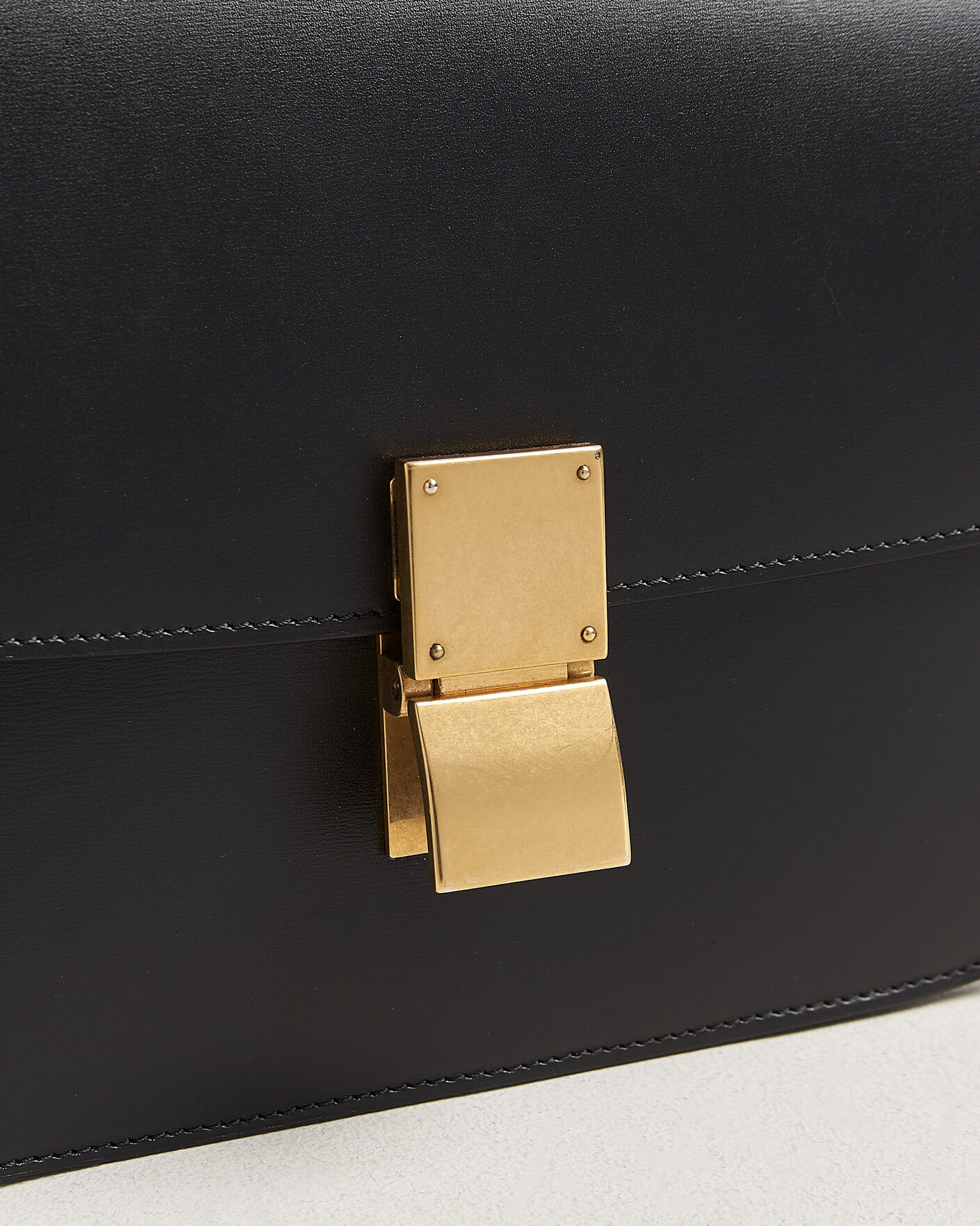 Mies | Pre-Owned & Vintage Bags | Celine Pre-Owned | Box Bag Medium Black