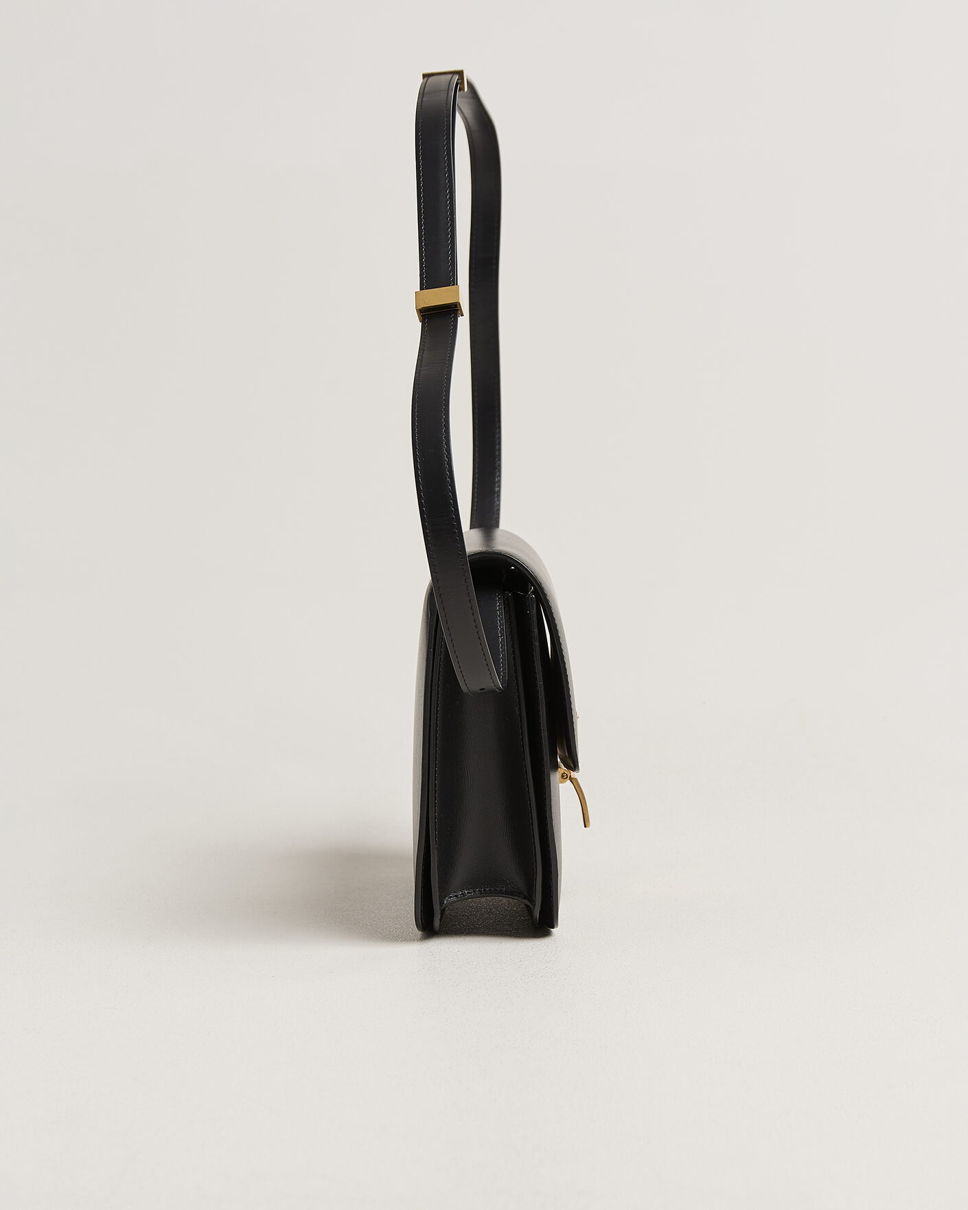 Mies | Pre-Owned & Vintage Bags | Celine Pre-Owned | Box Bag Medium Black