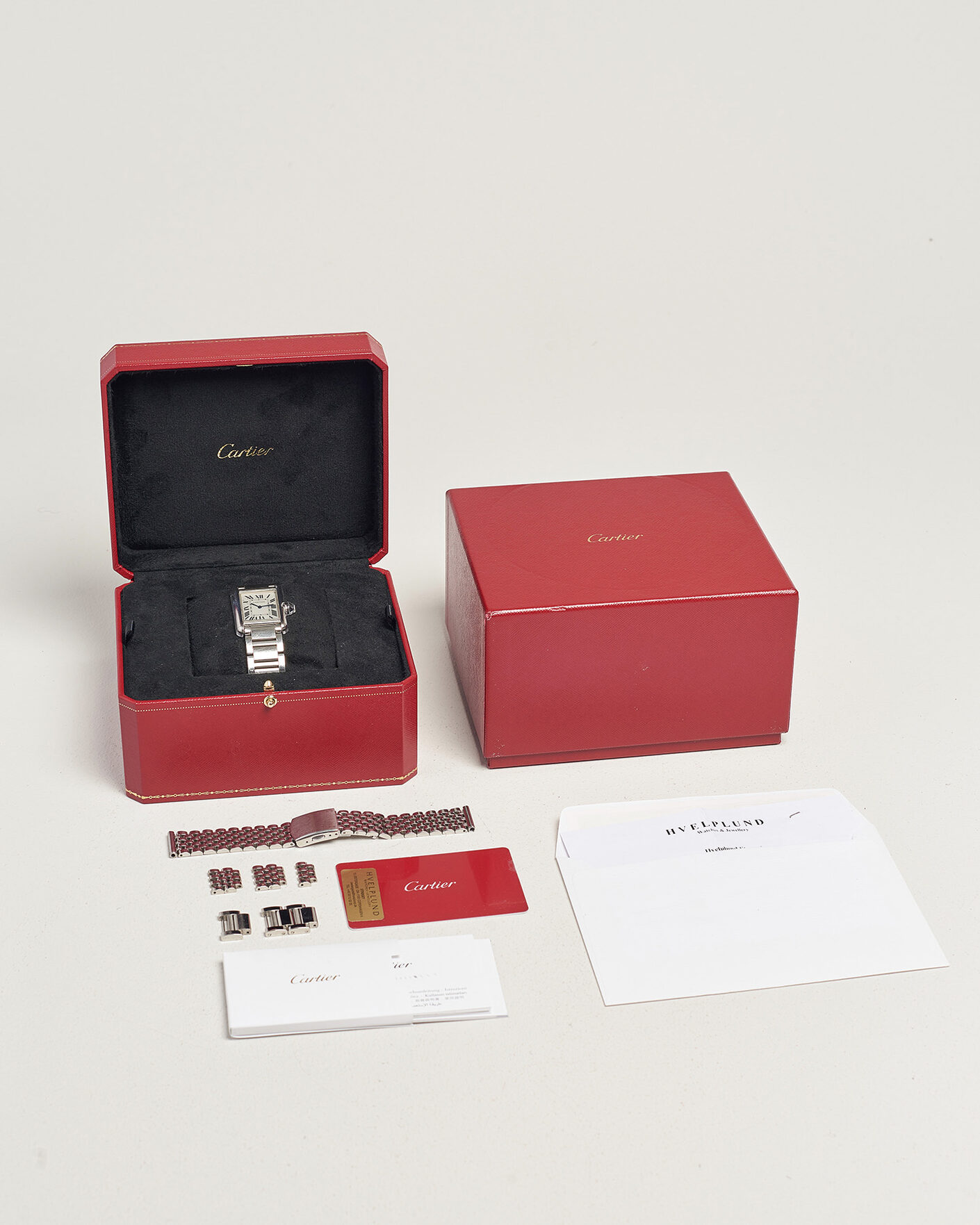 Mies | Pre-Owned & Vintage Watches | Cartier Pre-Owned | Tank Must