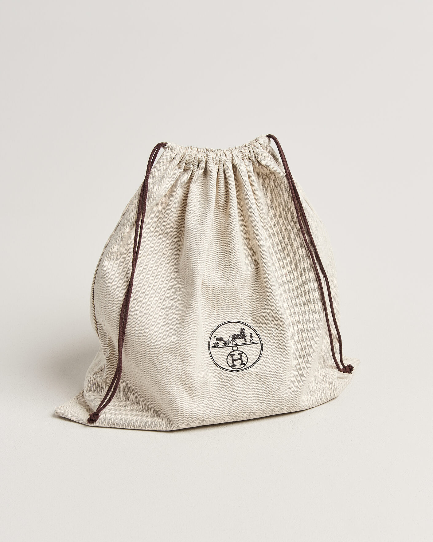 Mies | Pre-Owned & Vintage Bags | Hermès Pre-Owned | Picotin Lock 22 Taurillon Clemence Leather Black