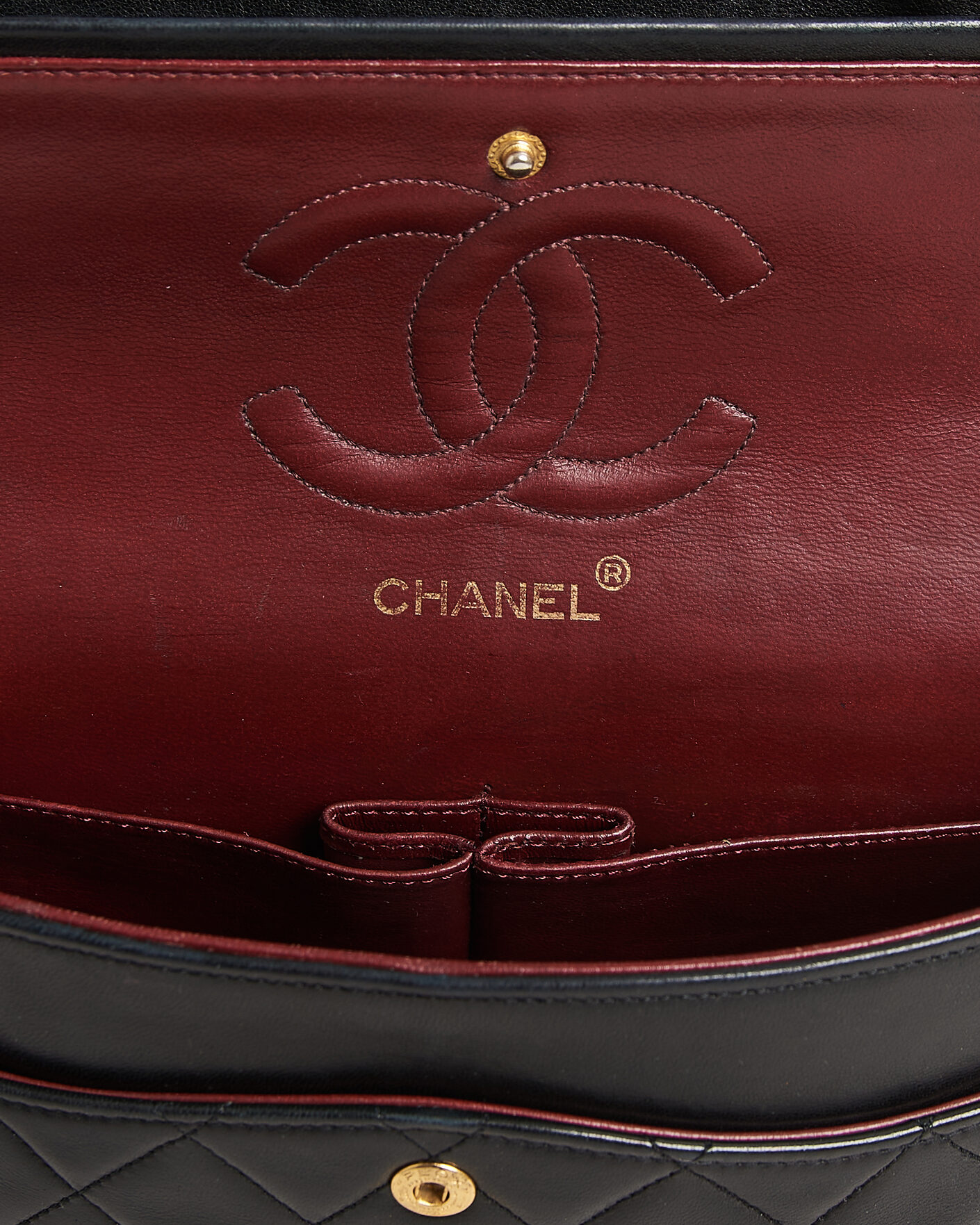 Mies | Pre-Owned & Vintage Bags | Chanel Pre-Owned | Classic Medium Double Flap Bag Lambskin Black