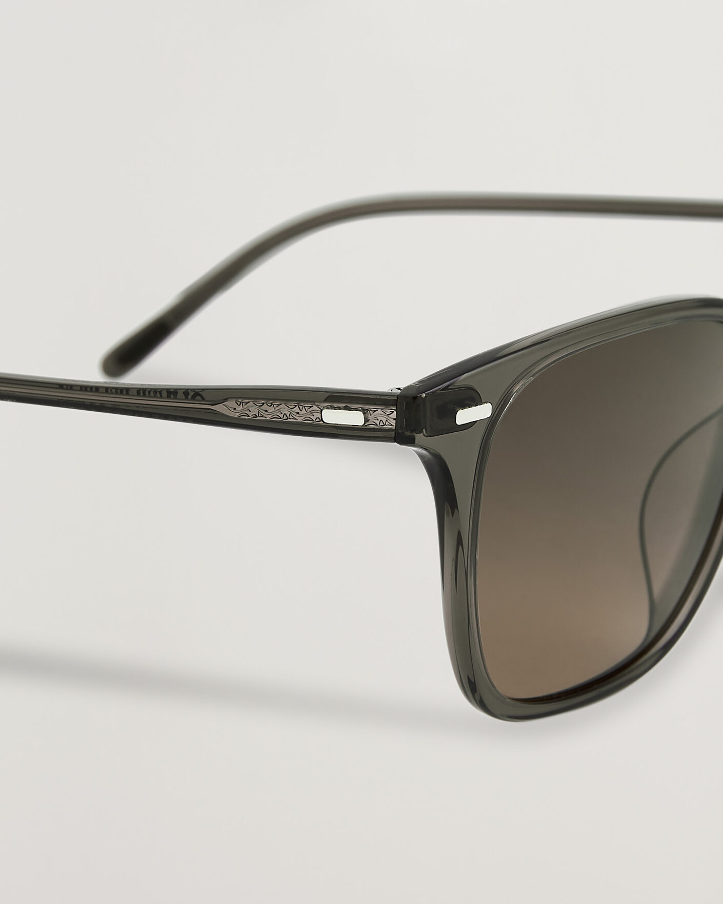 Mies | Aurinkolasit | Oliver Peoples | Laedin Sunglasses Inkwell