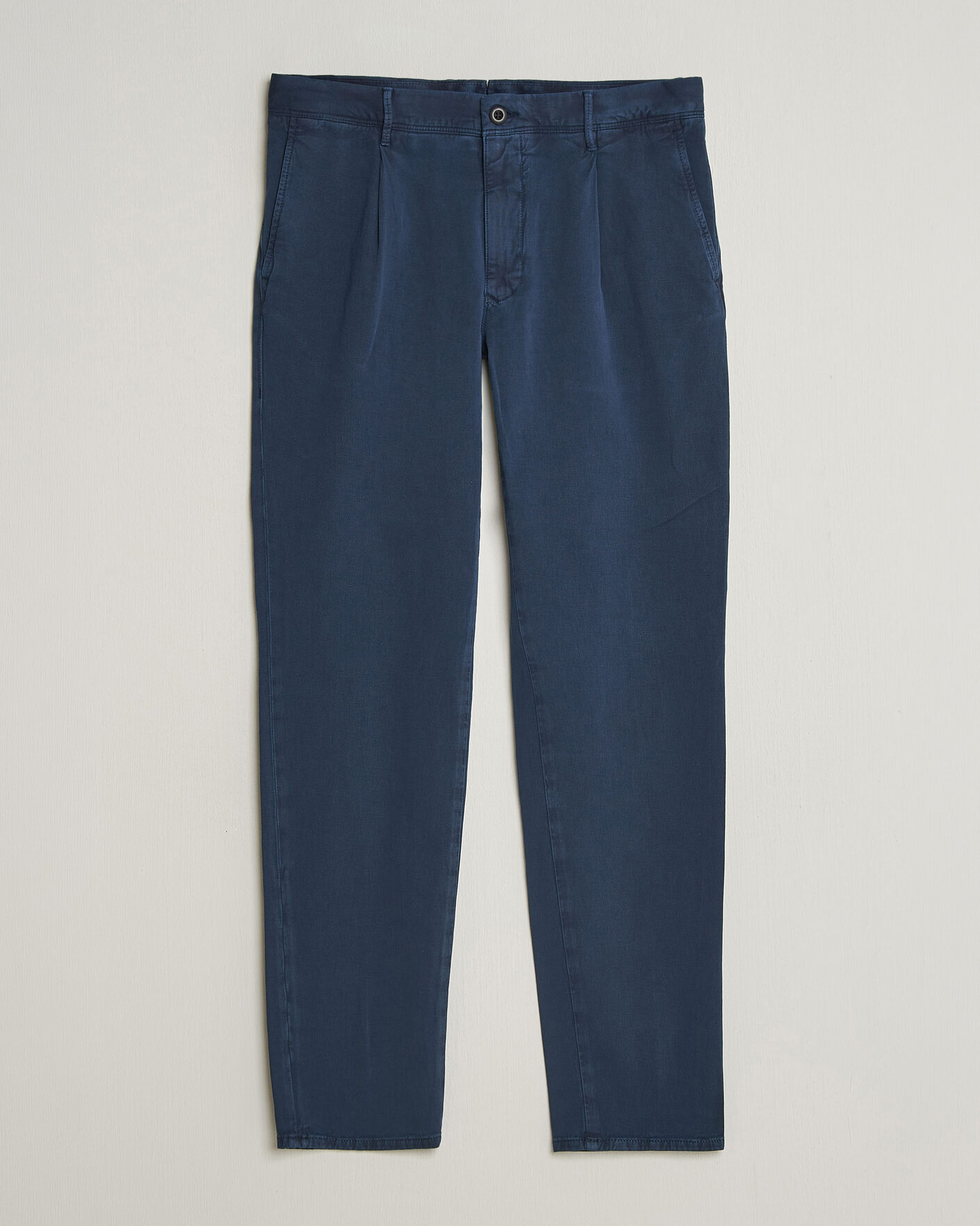 Mies | Housut | Incotex | Tapered Fit Pleated Linen Slacks Navy
