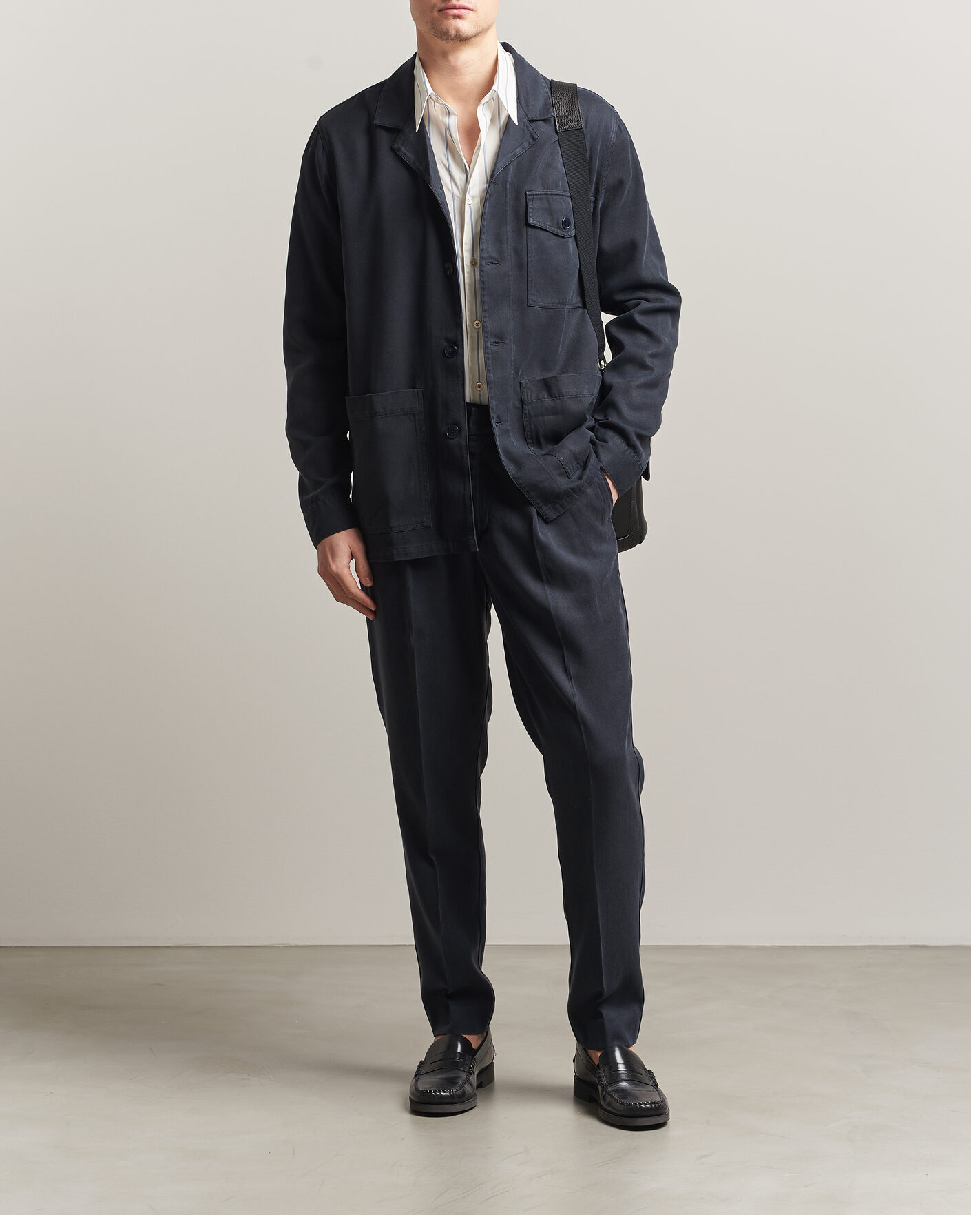 Mies | Kauluspaidat | A Day's March | Banagher Lyocell Overshirt Navy