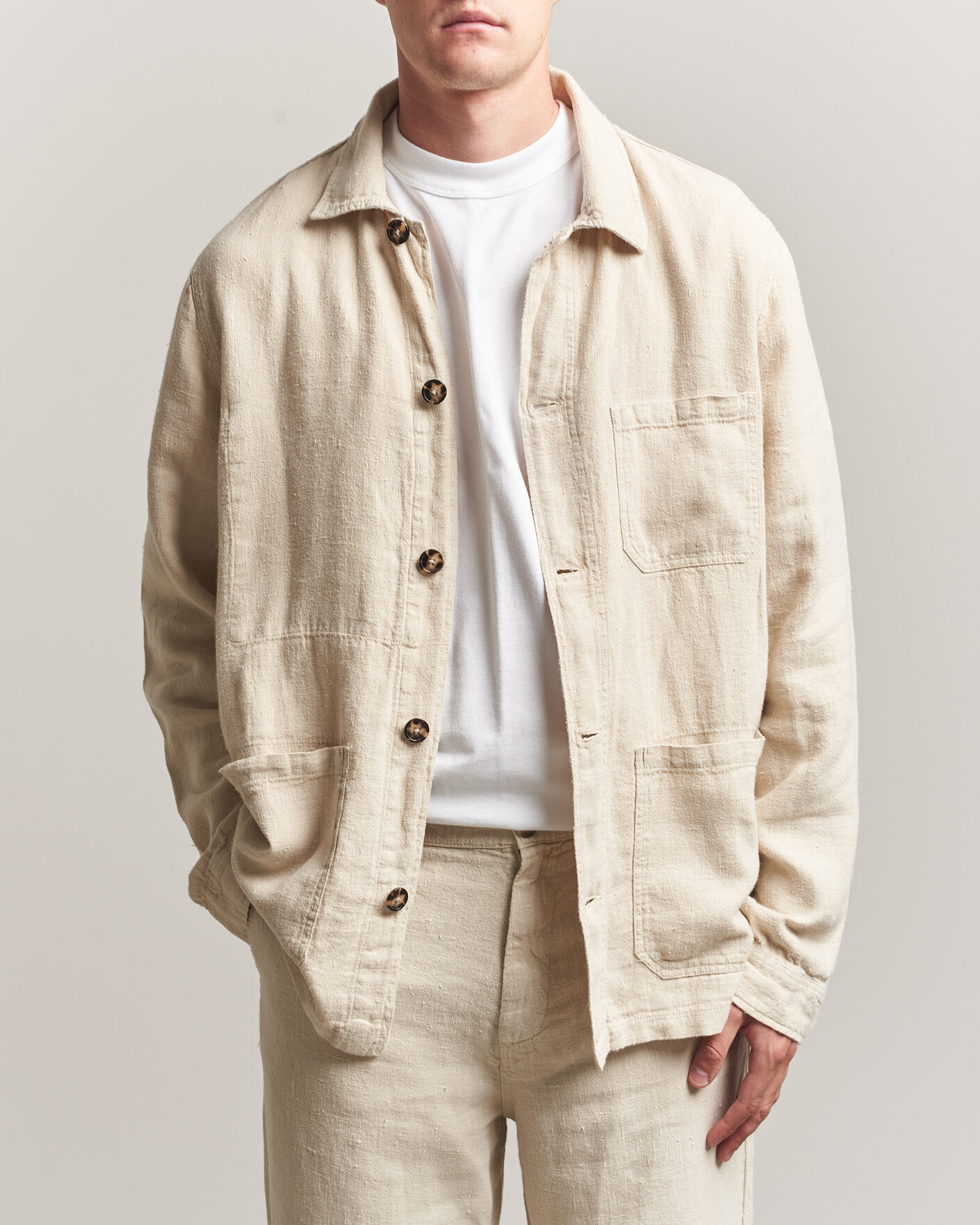 Mies | Kauluspaidat | A Day's March | Original Linen Overshirt Oyster