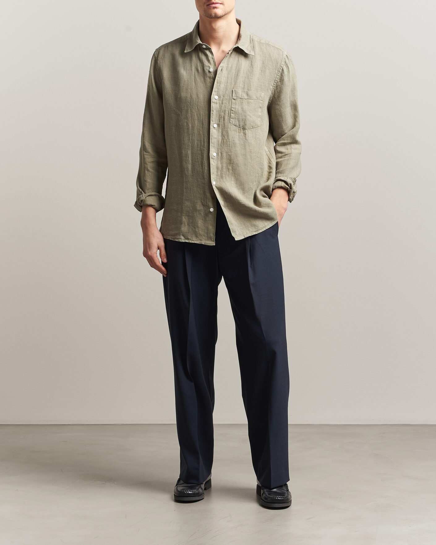 Mies | Kauluspaidat | A Day's March | Daintree Linen Shirt Misty Green
