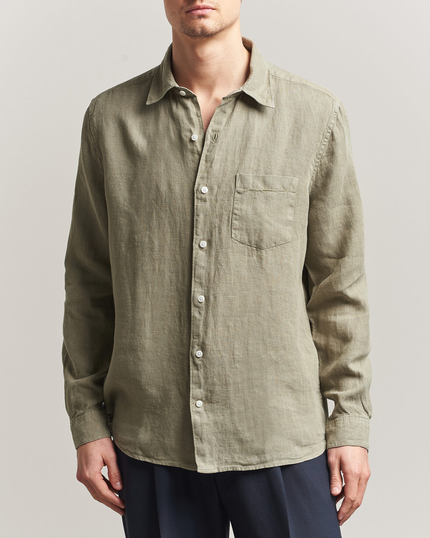 Mies | Kauluspaidat | A Day's March | Daintree Linen Shirt Misty Green