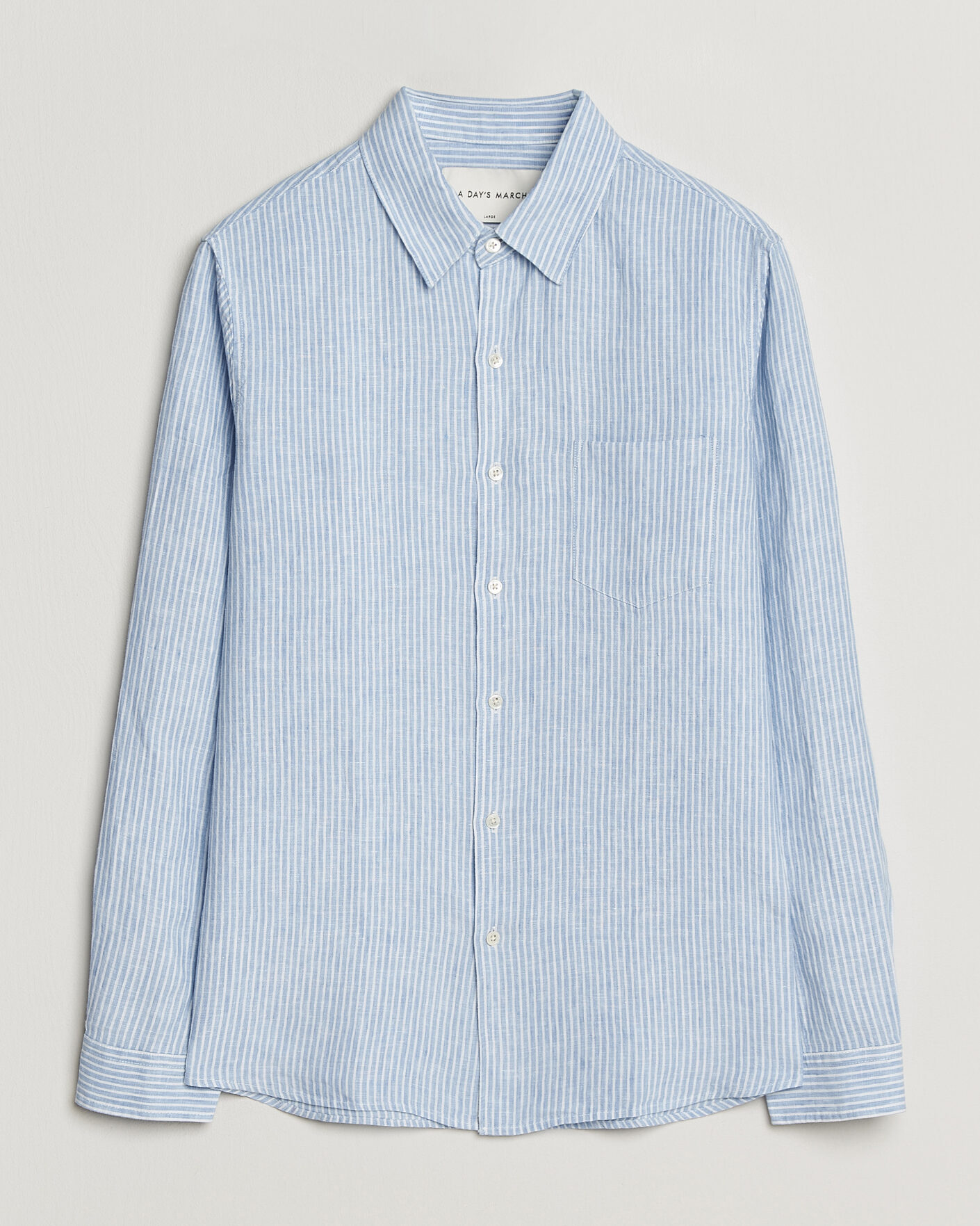 Mies | Kauluspaidat | A Day's March | Daintree Striped Linen Shirt Light Blue/White