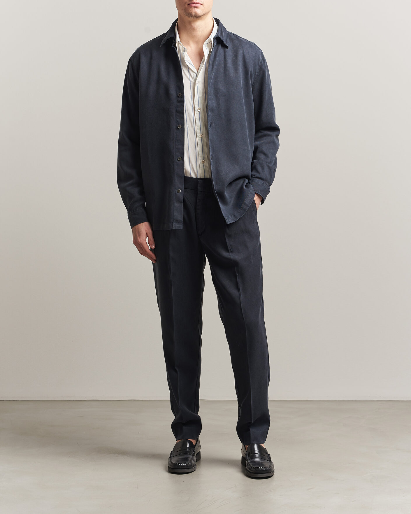 Mies | Kauluspaidat | A Day's March | Clean Cut Lyocell Shirt Navy