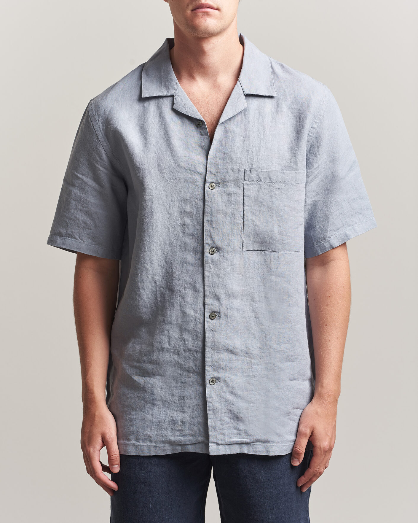 Mies | Kauluspaidat | A Day's March | Yamu Linen Short Sleeve Shirt Rock Blue