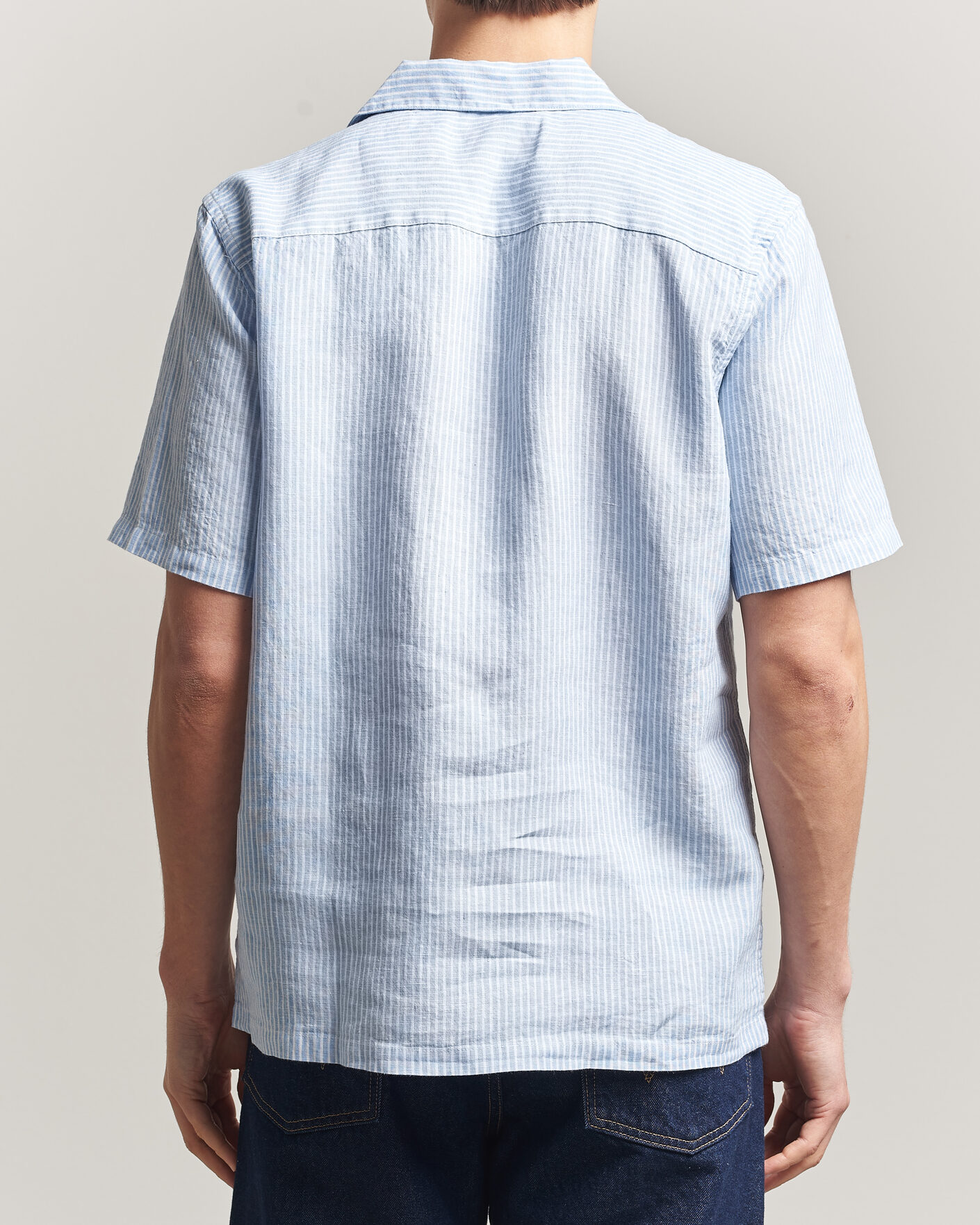 Mies | Kauluspaidat | A Day's March | Yamu Striped Linen Short Sleeve Shirt Light Blue
