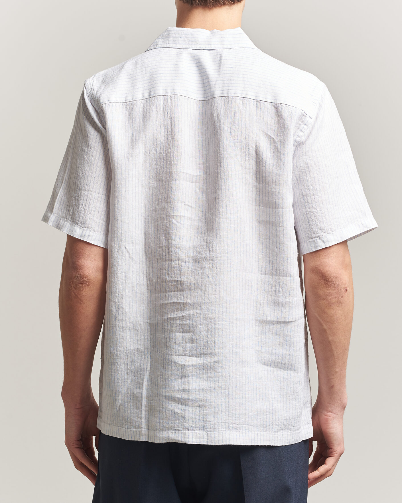 Mies | Kauluspaidat | A Day's March | Yamu Striped Linen Short Sleeve Shirt White