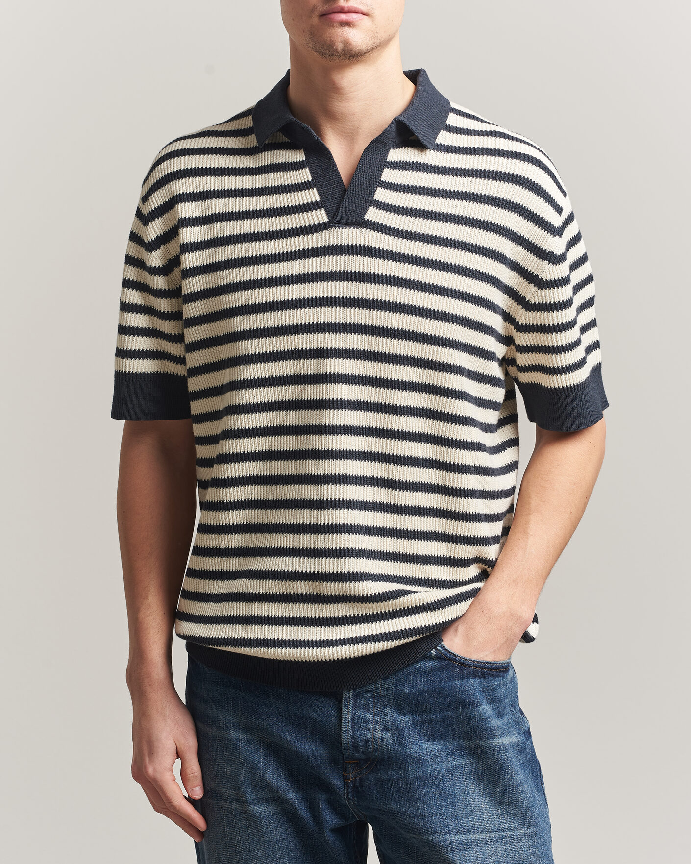 Mies | Pikeet | A Day's March | Jeremy Striped Knitted Polo Off White/Navy