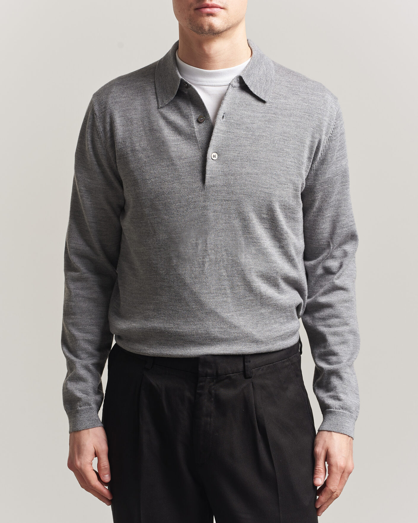 Mies | Puserot | A Day's March | Ambroz Merino Polo Grey Melange