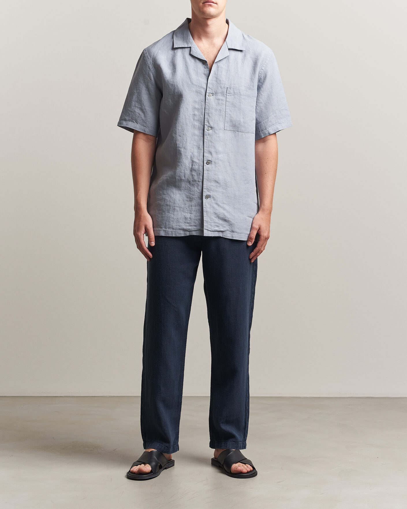Mies | Housut | A Day's March | Redwood Linen Trousers Navy