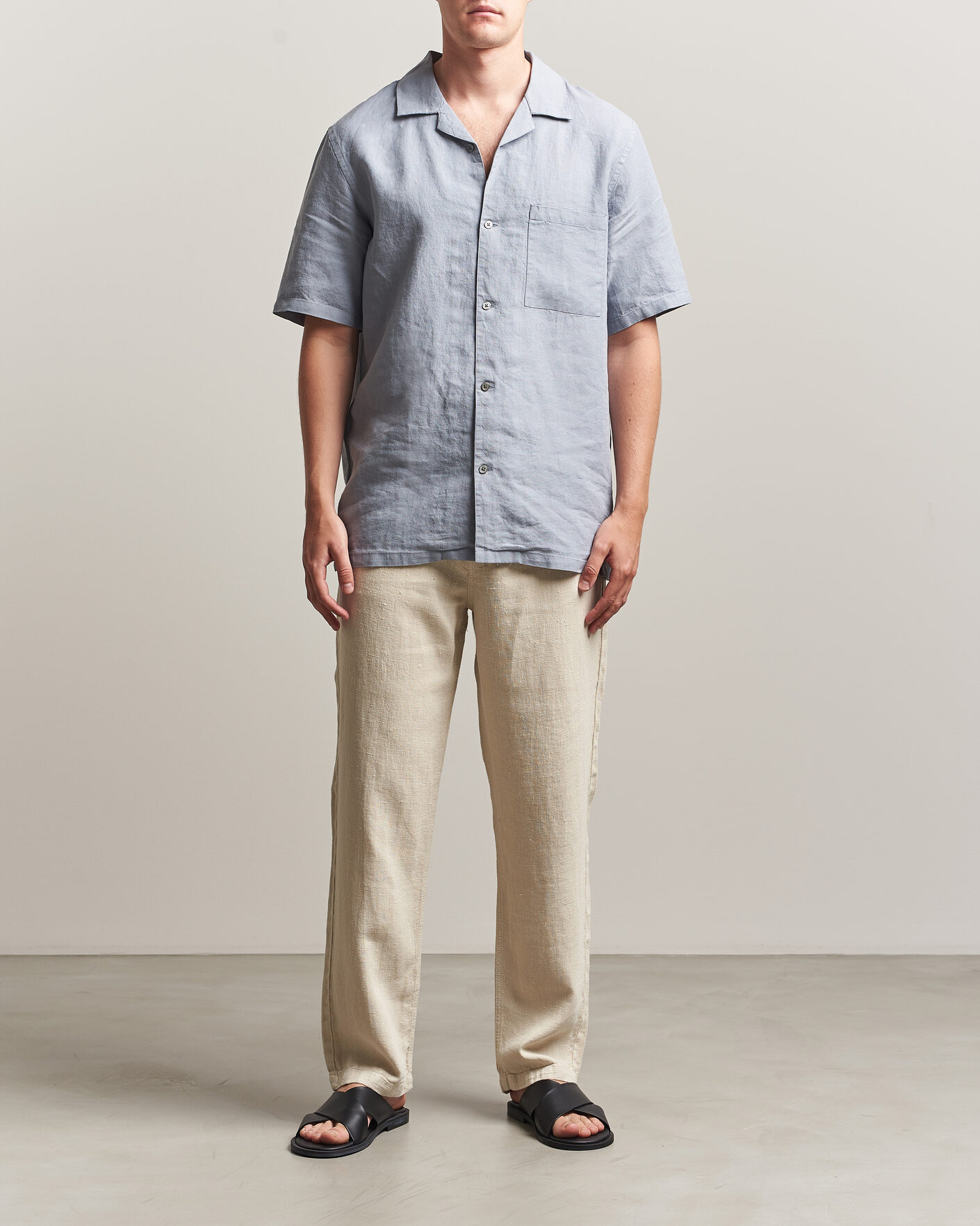 Mies | Housut | A Day's March | Redwood Linen Trousers Oyster