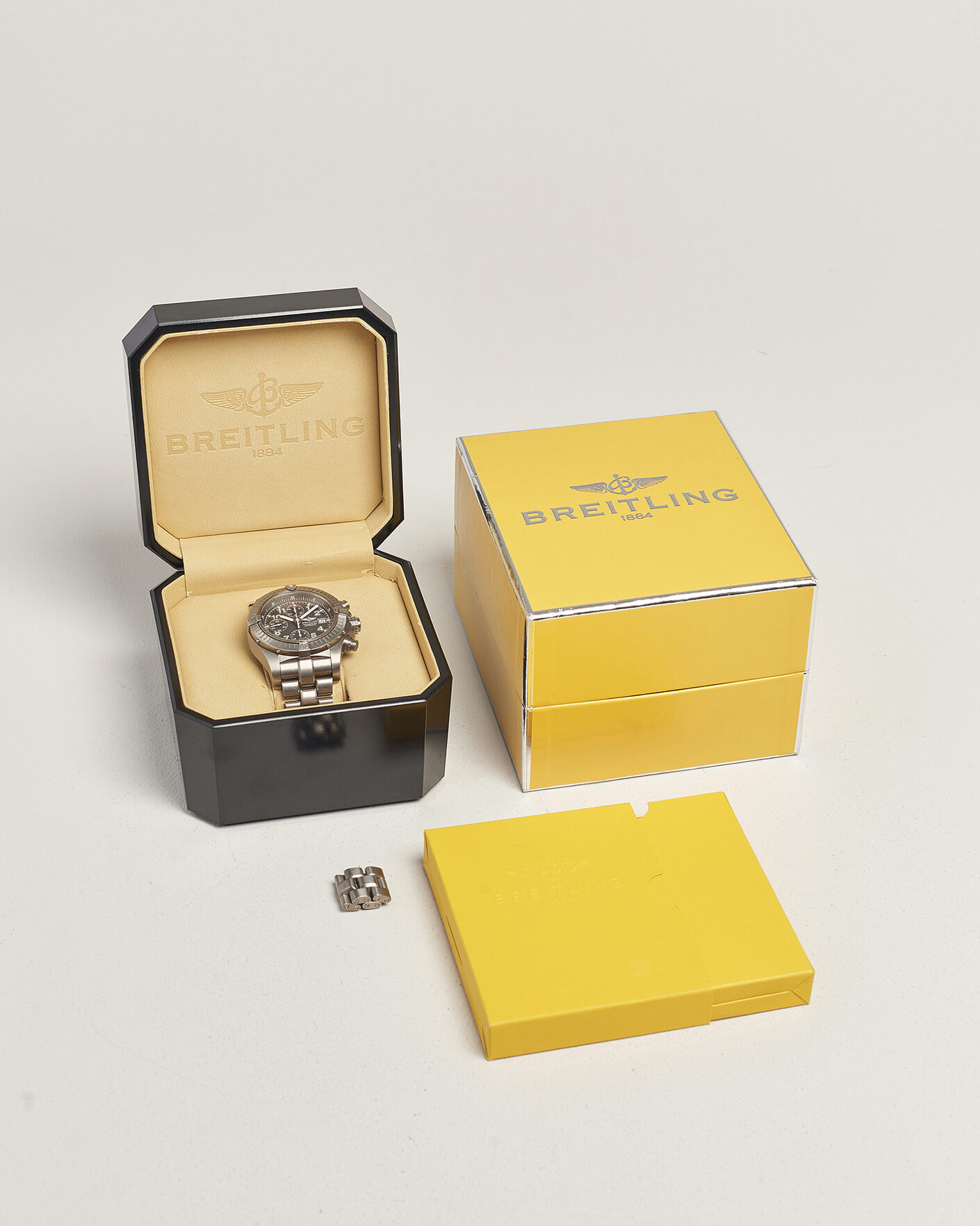 Mies | Pre-Owned & Vintage Watches | Breitling Pre-Owned | Avenger 44 