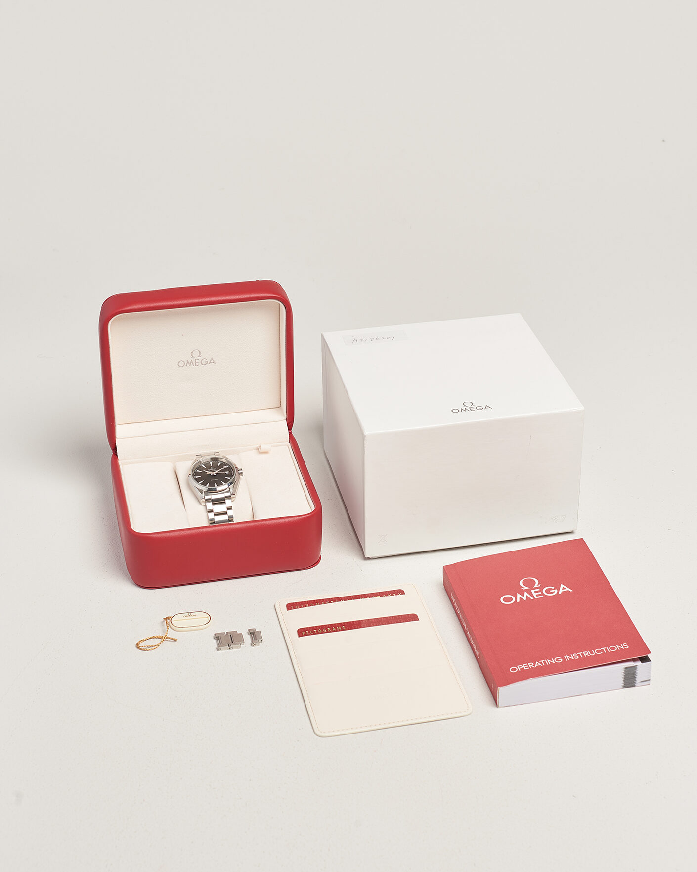 Mies | Pre-Owned & Vintage Watches | Omega Pre-Owned | Aqua terra 150M 