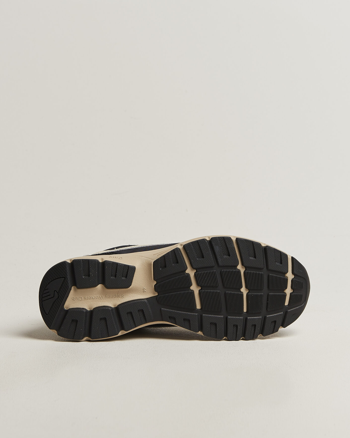 Mies | Tennarit | Stepney Workers Club | Legion S-Strike Suede Sneaker Black