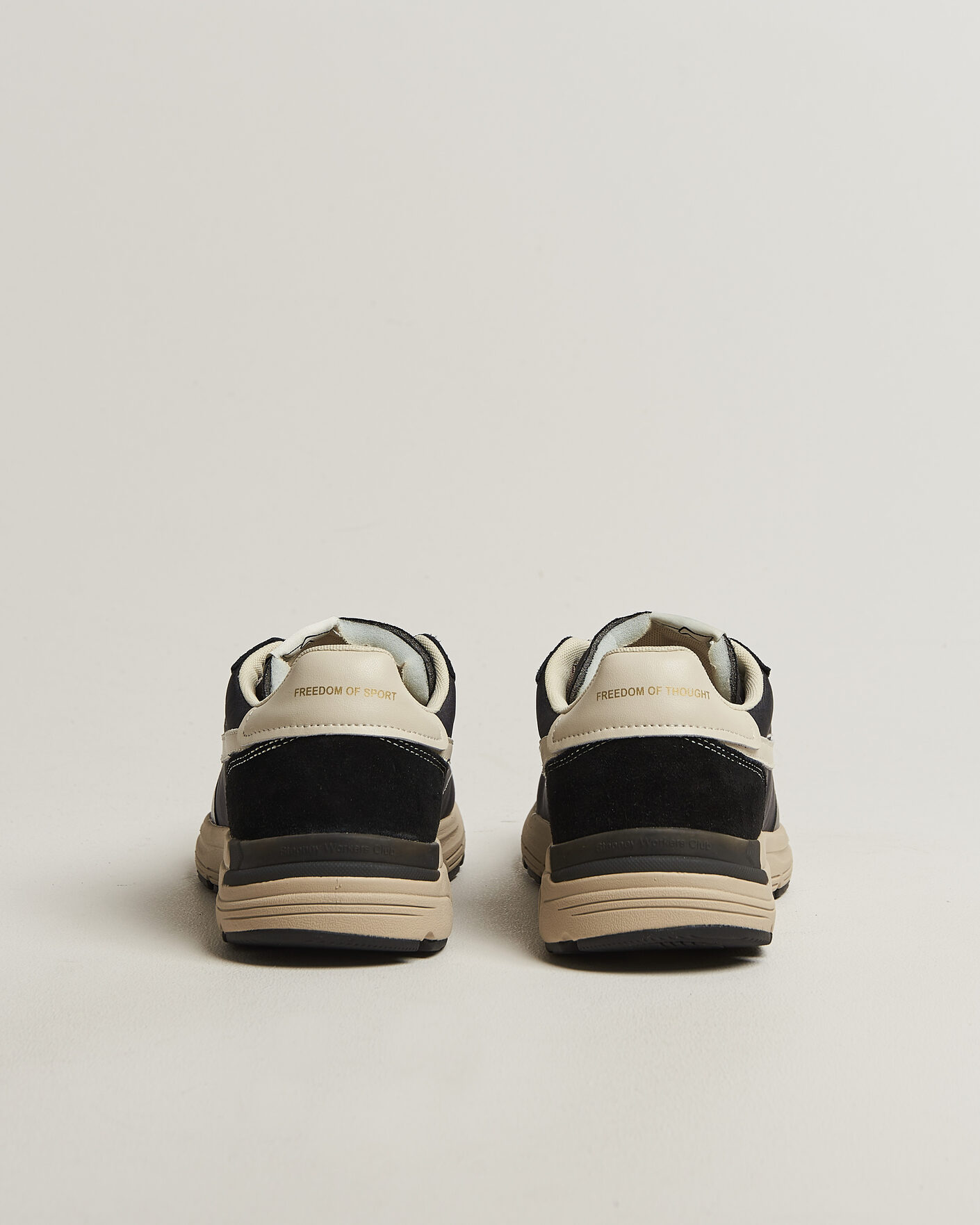 Mies | Tennarit | Stepney Workers Club | Legion S-Strike Suede Sneaker Black