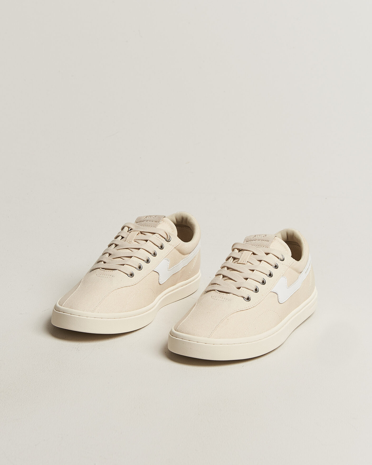 Mies | Tennarit | Stepney Workers Club | Surma S-Strike Canvas Sneaker Ecru