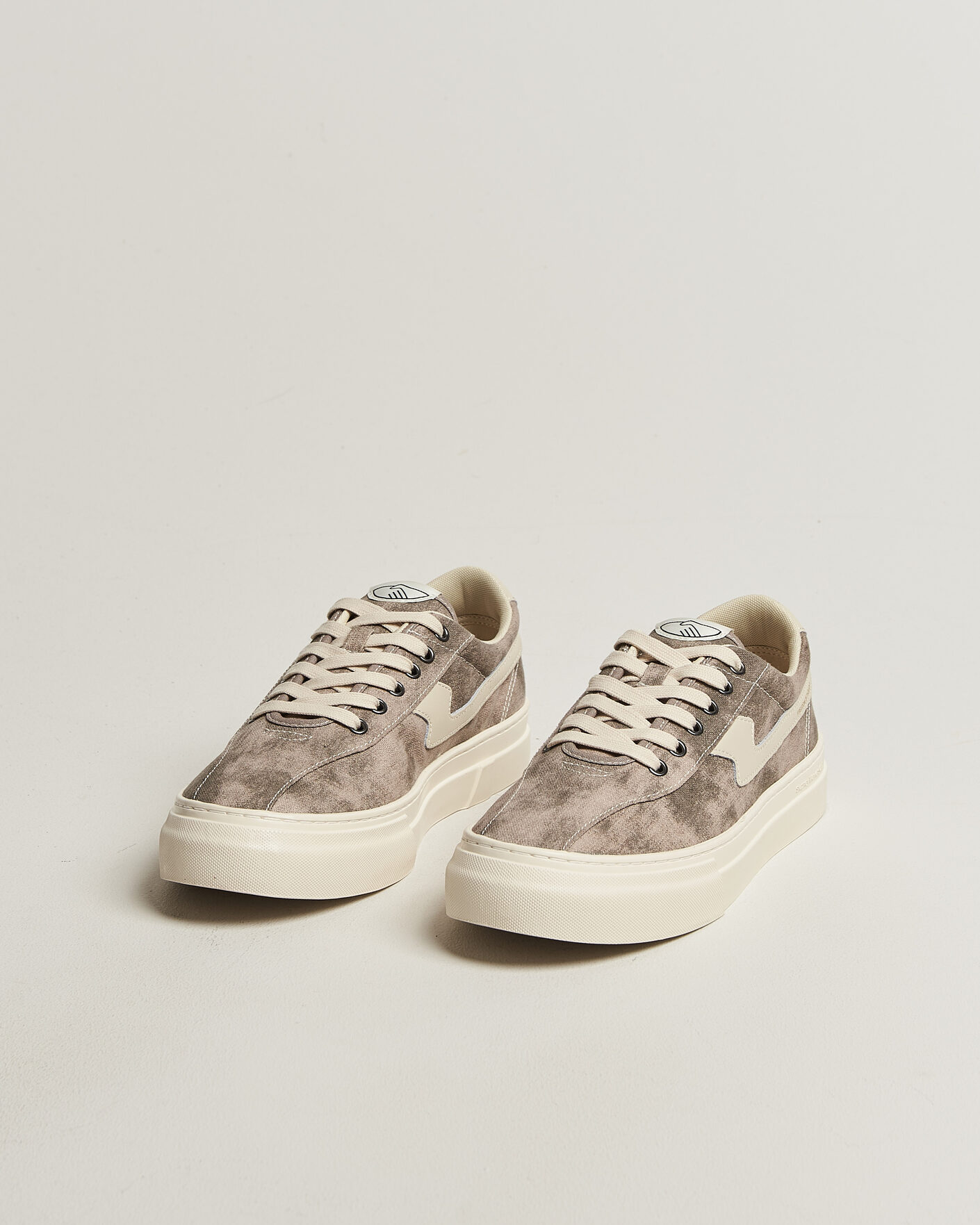 Mies | Tennarit | Stepney Workers Club | Dellow S-Strike Sunfade Canvas Sneaker Earth Grey