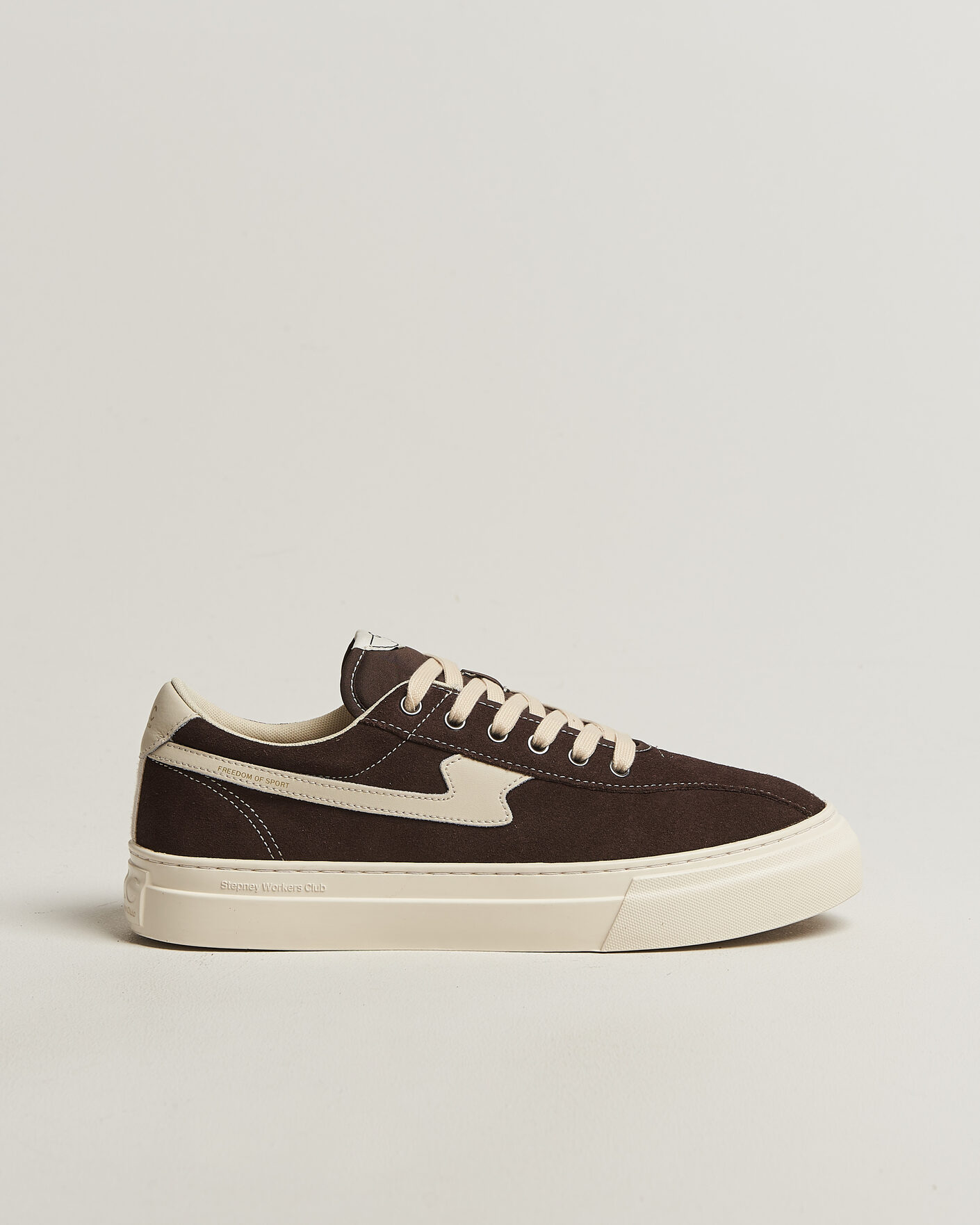 Mies | Tennarit | Stepney Workers Club | Dellow S-Strike Cupsole Suede Sneaker Dark Brown
