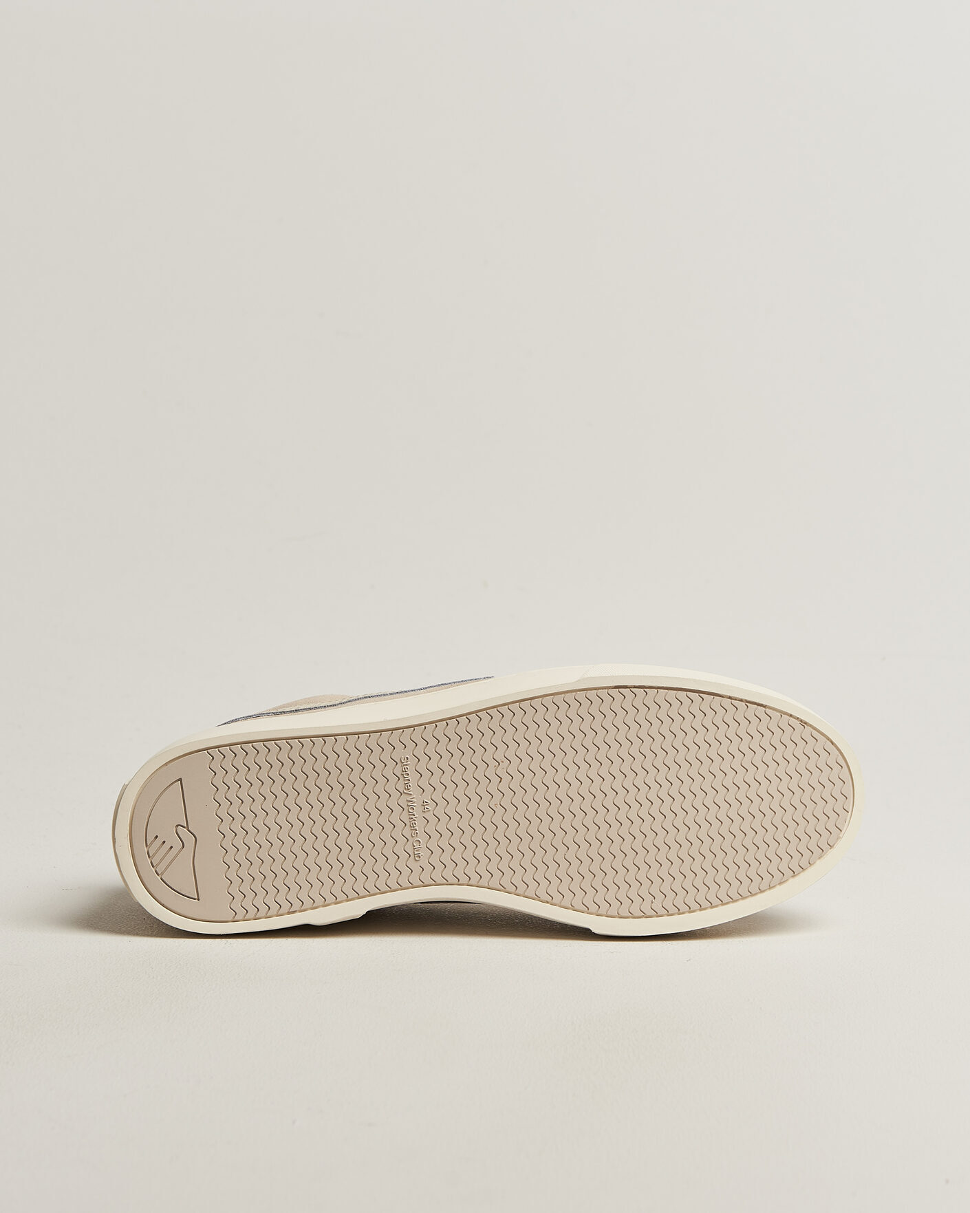Mies | Tennarit | Stepney Workers Club | Dellow S-Strike Cupsole Suede Sneaker Oat