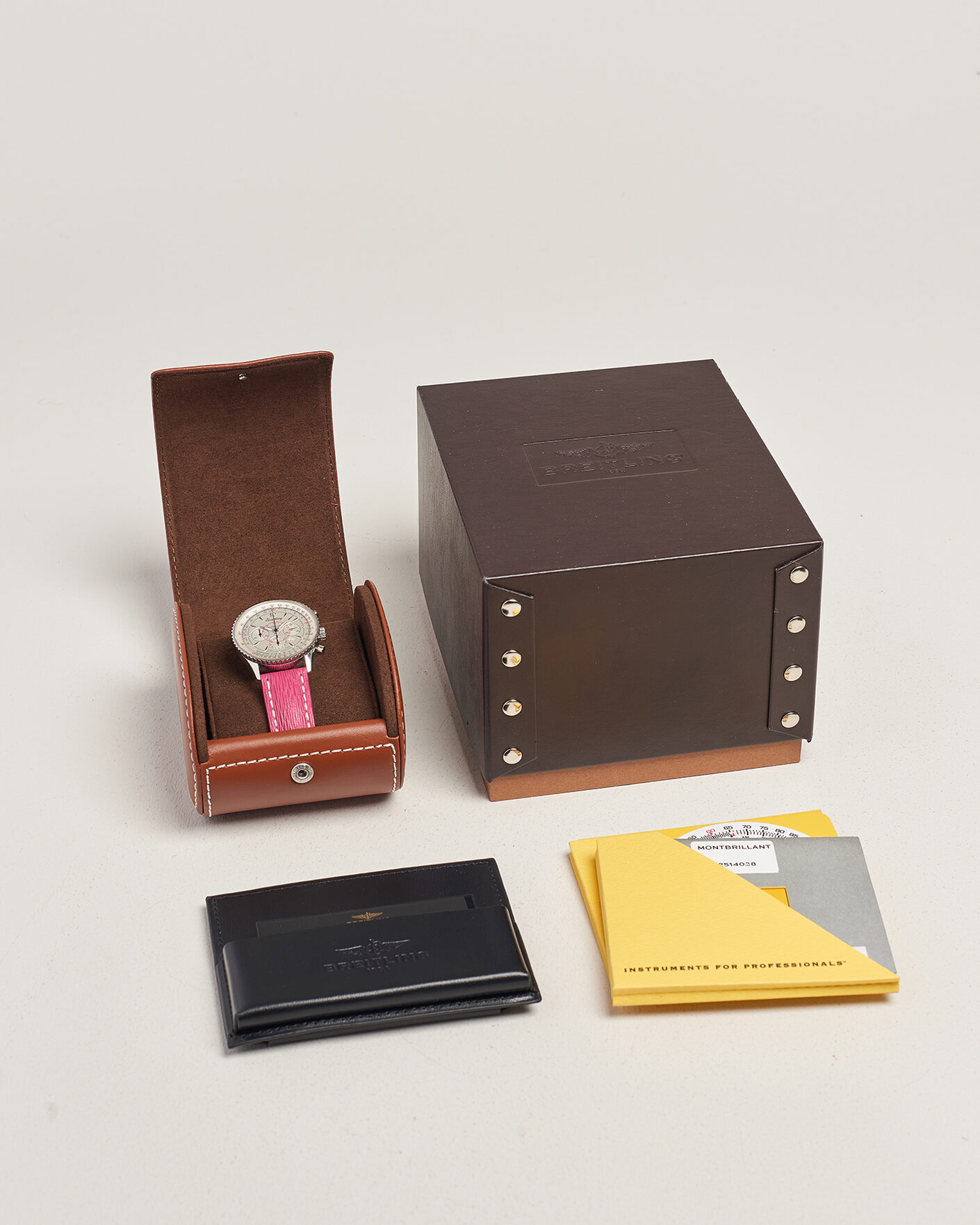 Mies | Pre-Owned & Vintage Watches | Breitling Pre-Owned | Navitimer 37 