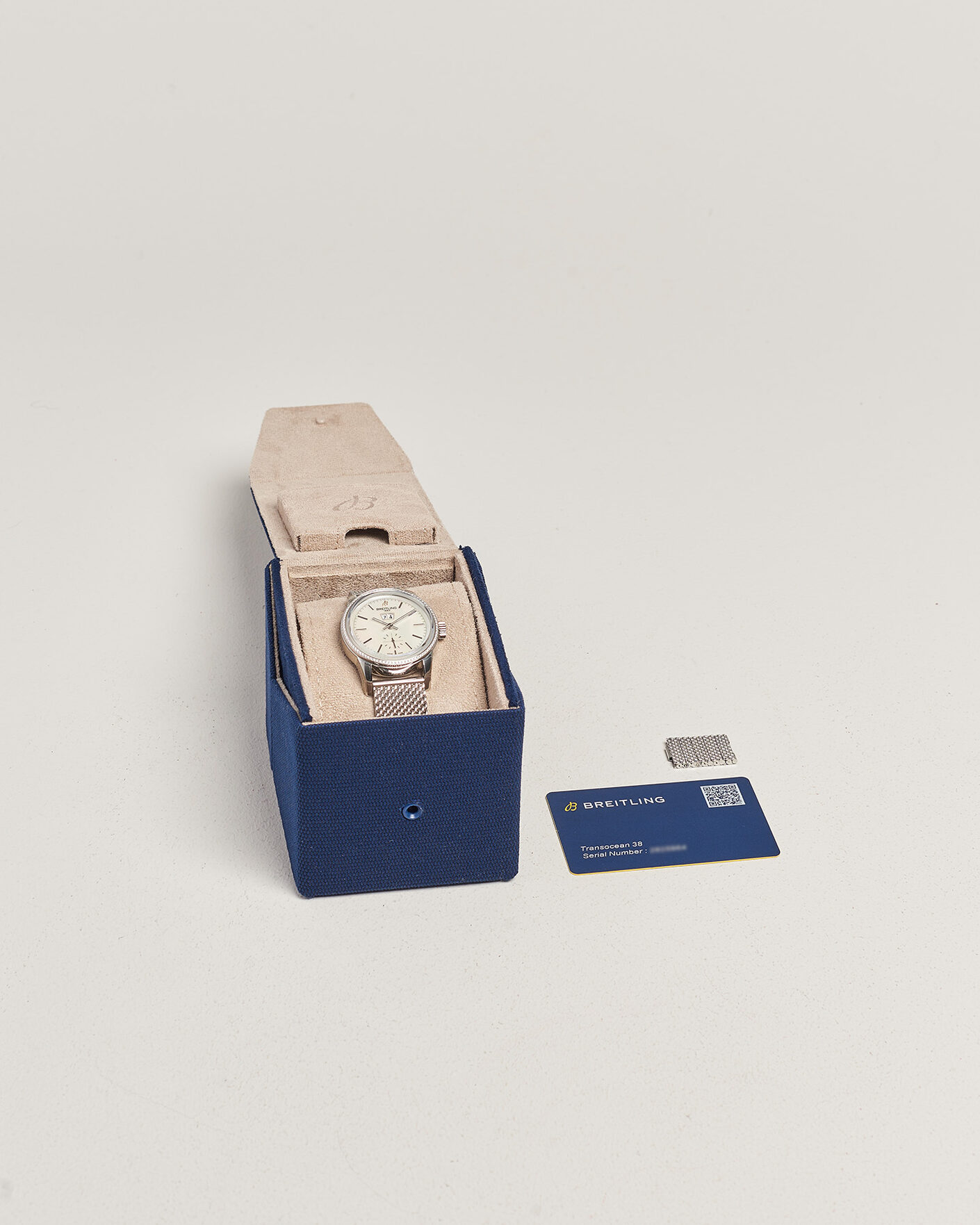 Mies | Pre-Owned & Vintage Watches | Breitling Pre-Owned | Transocean 38
