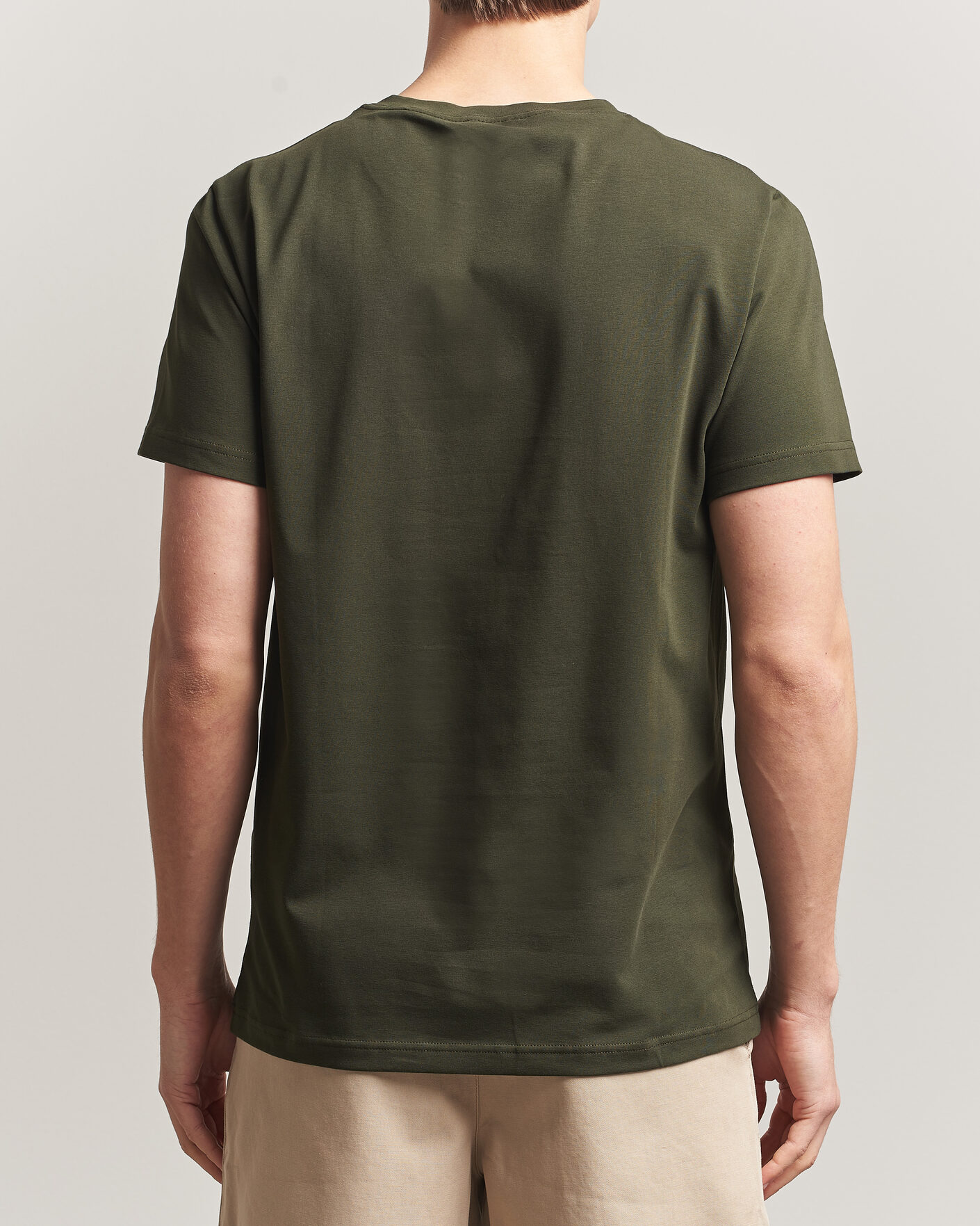 Mies | T-paidat | Filippa K | Soft Lycra T-Shirt Midnight Olive