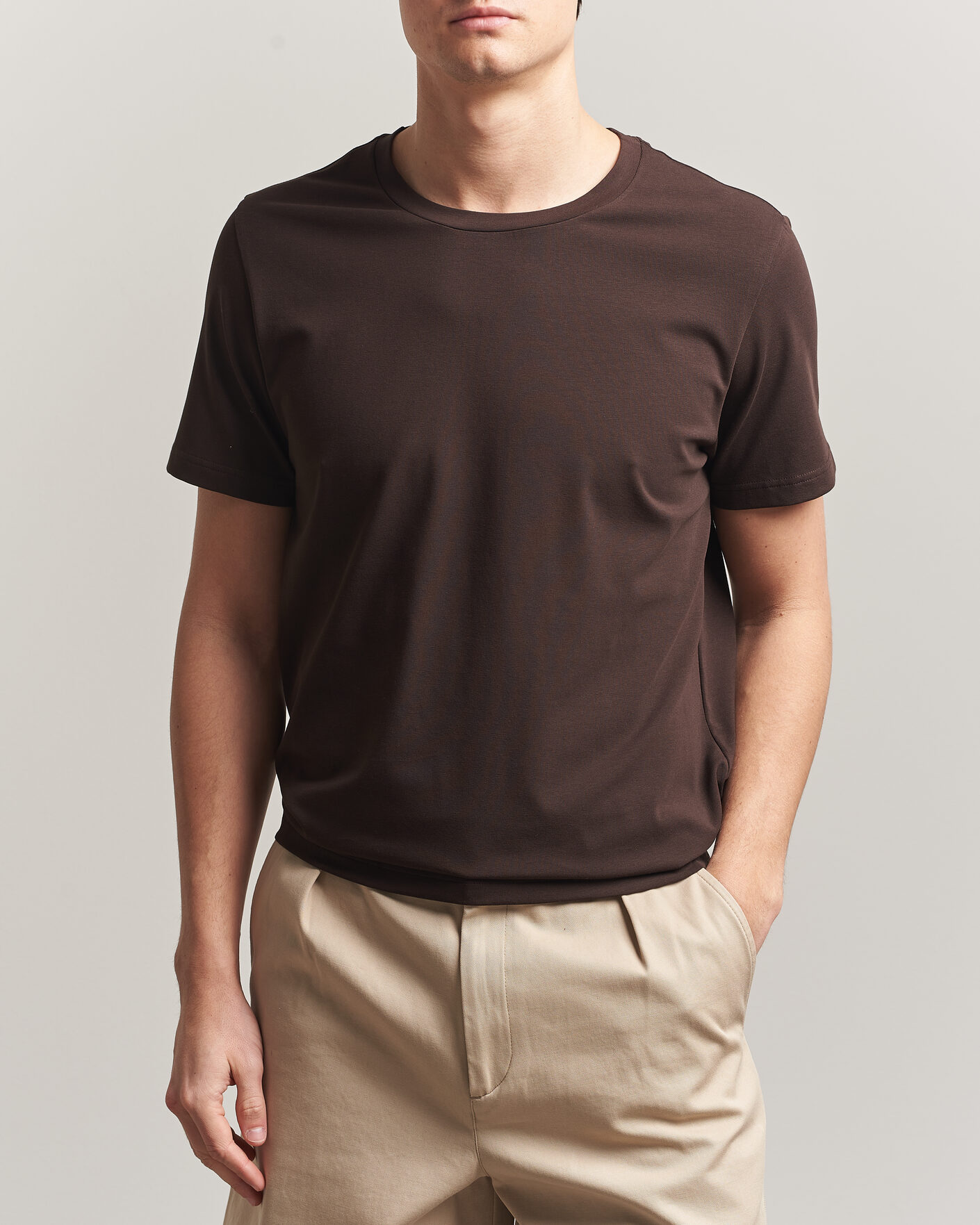 Mies | T-paidat | Filippa K | Soft Lycra T-Shirt Dark Chocolate