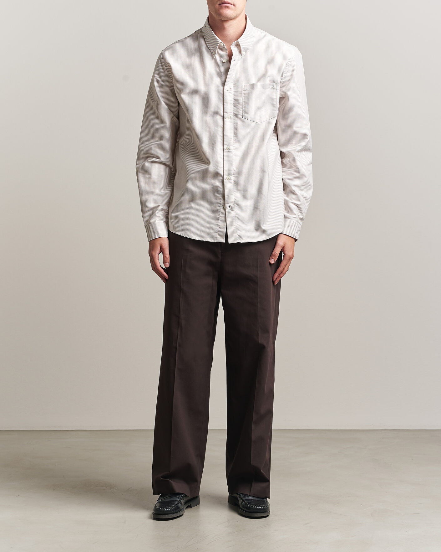 Mies | Housut | Filippa K | Reeve Cotton Trousers Dark Chocolate