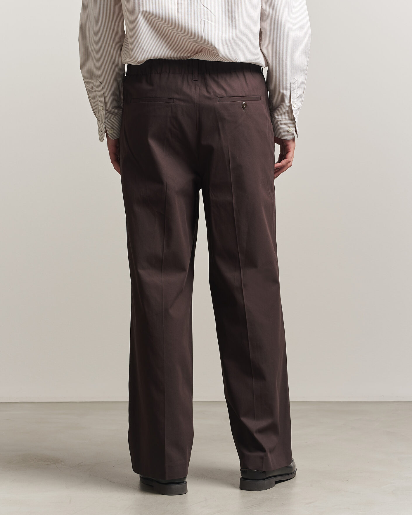 Mies | Housut | Filippa K | Reeve Cotton Trousers Dark Chocolate
