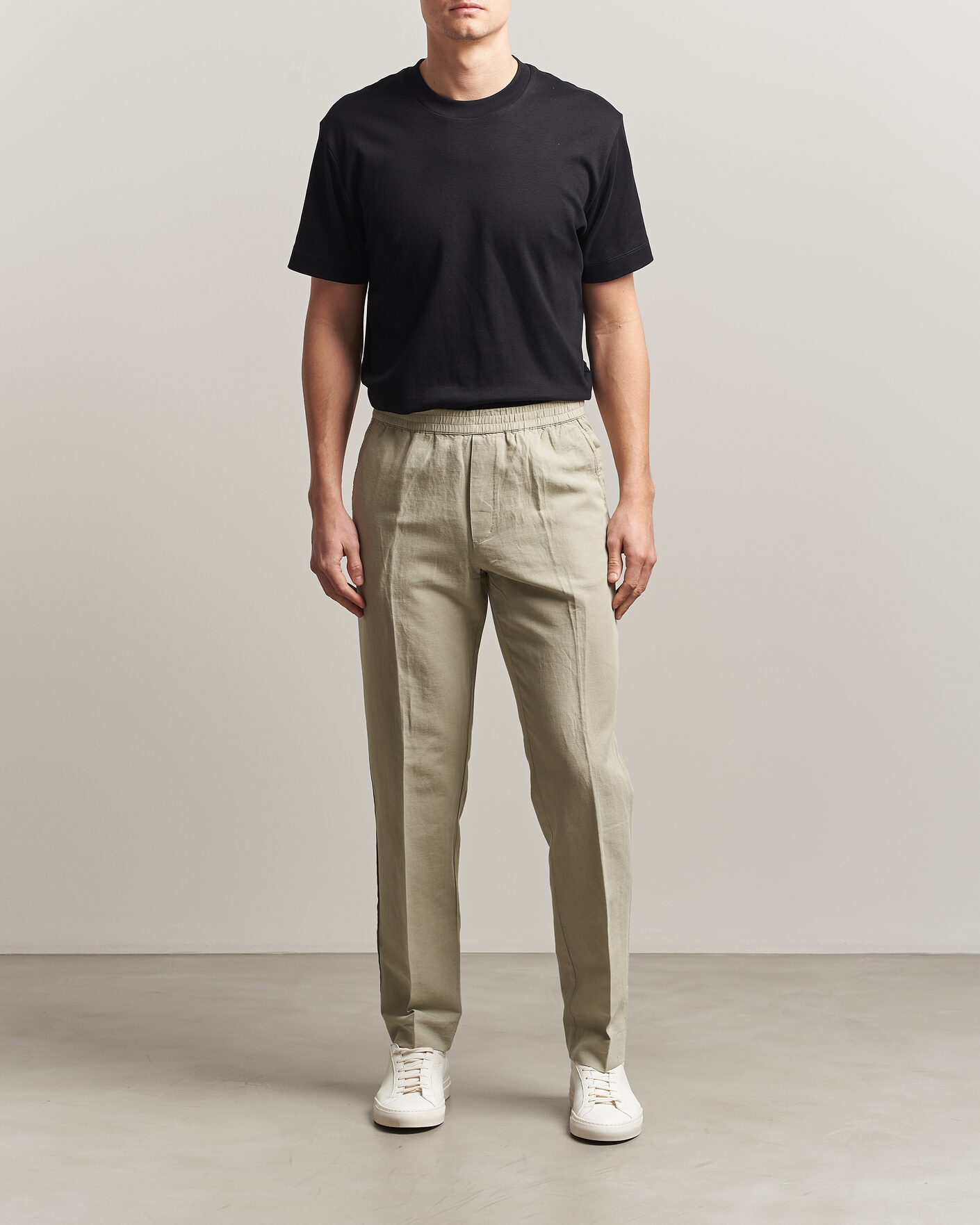Mies | Housut | Filippa K | Theo Relaxed Linen/Cotton Drawstring Trousers Light Green