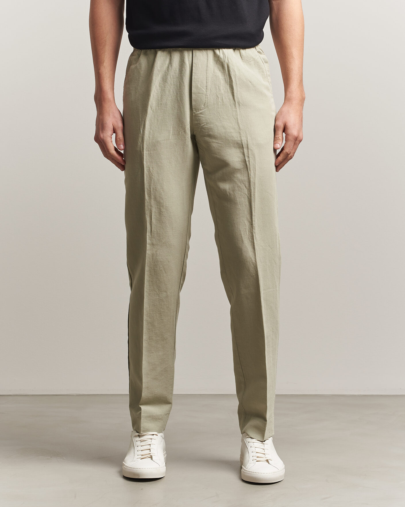 Mies | Housut | Filippa K | Theo Relaxed Linen/Cotton Drawstring Trousers Light Green