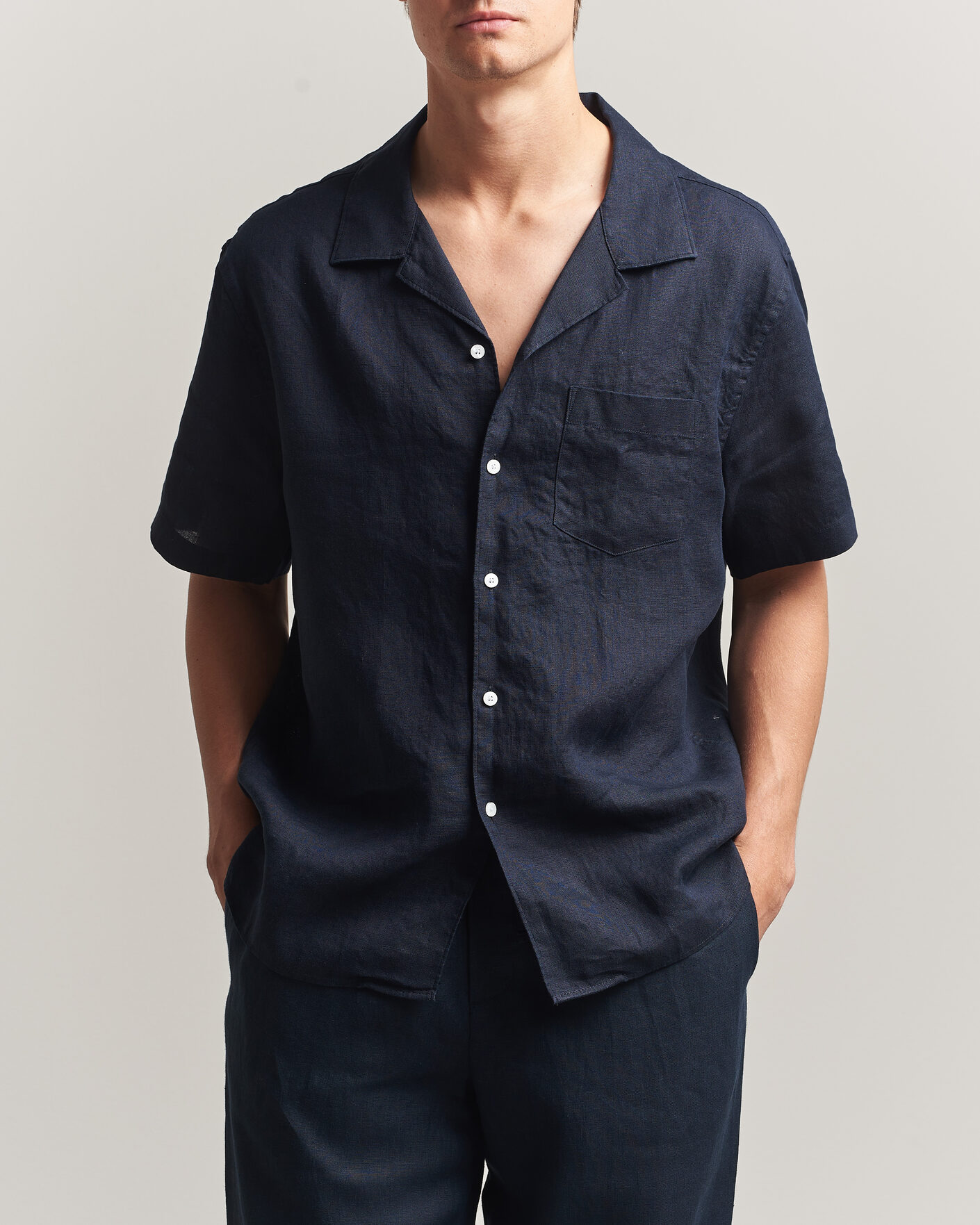 Mies | Kauluspaidat | J.Lindeberg | Elio Linen Short Sleeve Shirt Navy