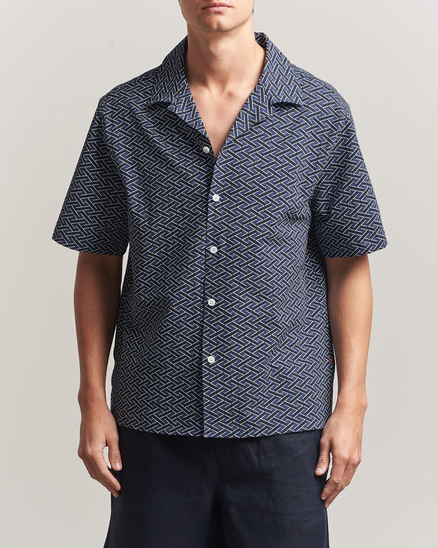 Mies | Kauluspaidat | J.Lindeberg | Donso Geo Printed Resort Shirt Estate Navy