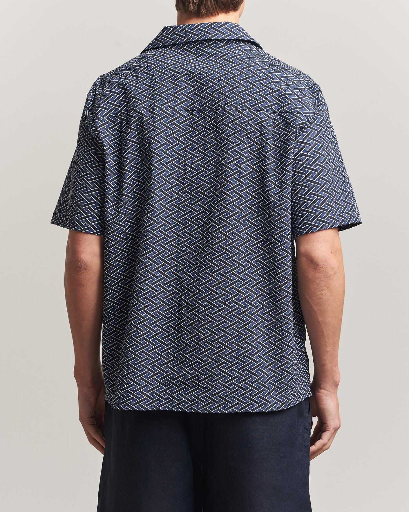 Mies | Kauluspaidat | J.Lindeberg | Donso Geo Printed Resort Shirt Estate Navy