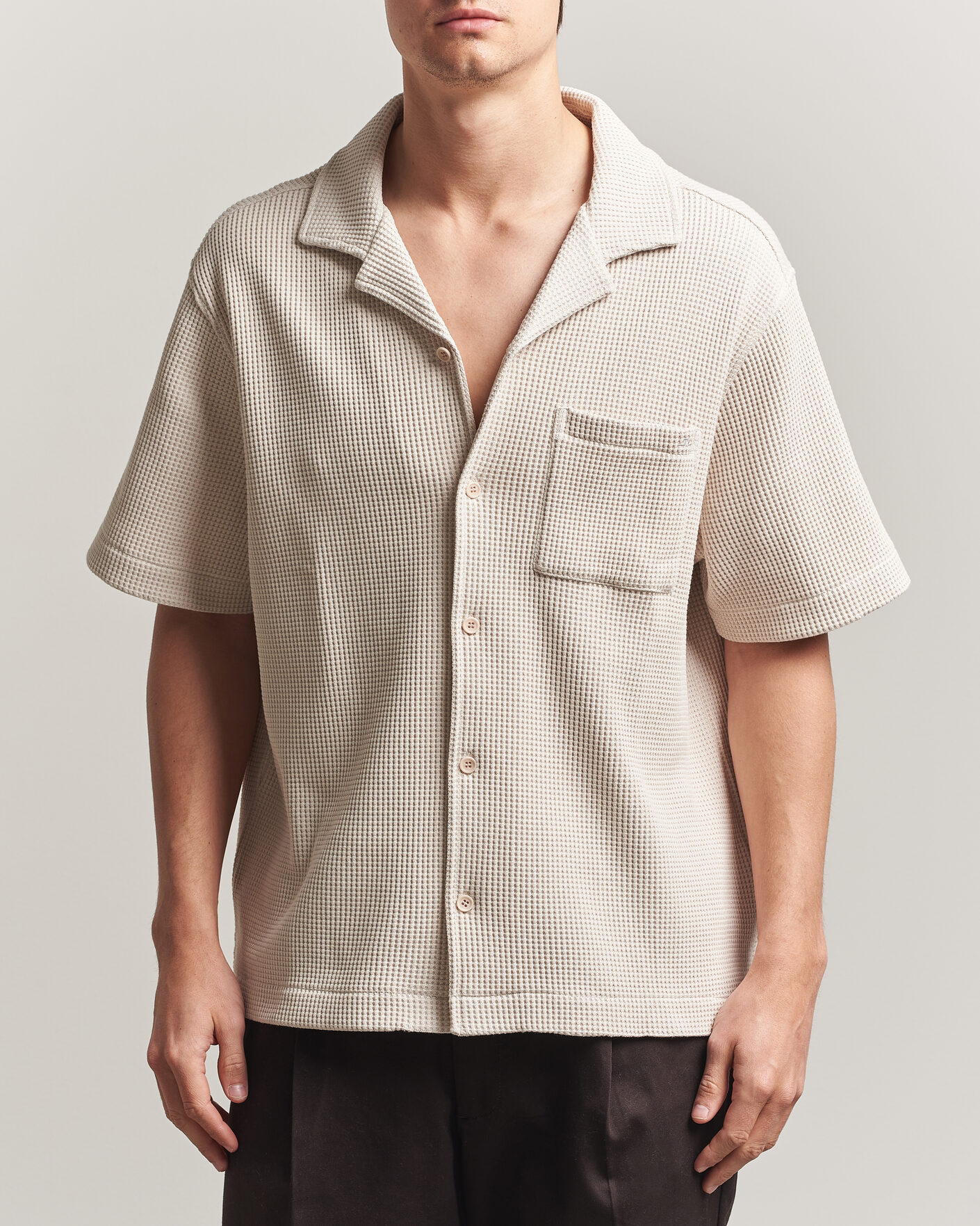 Mies | Kauluspaidat | J.Lindeberg | Theron Waffle Resort Shirt Moonbeam